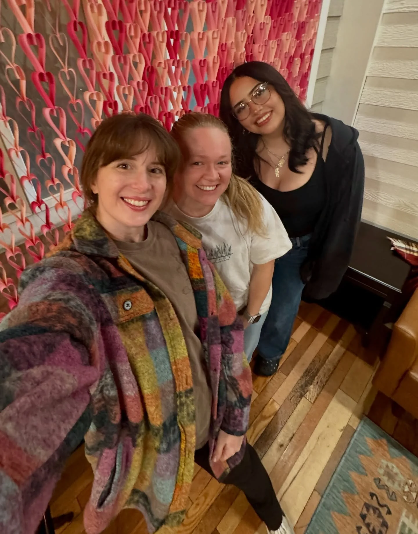 🧊☕️ Thank you for another great Winter Market!! We love getting to see so many friends and special 🐶 visitors. And of course ending the day with the amazing @essentialsmoothies 😋😍

Our best seller for the day? Tied with the Maple Banana Bread Lat