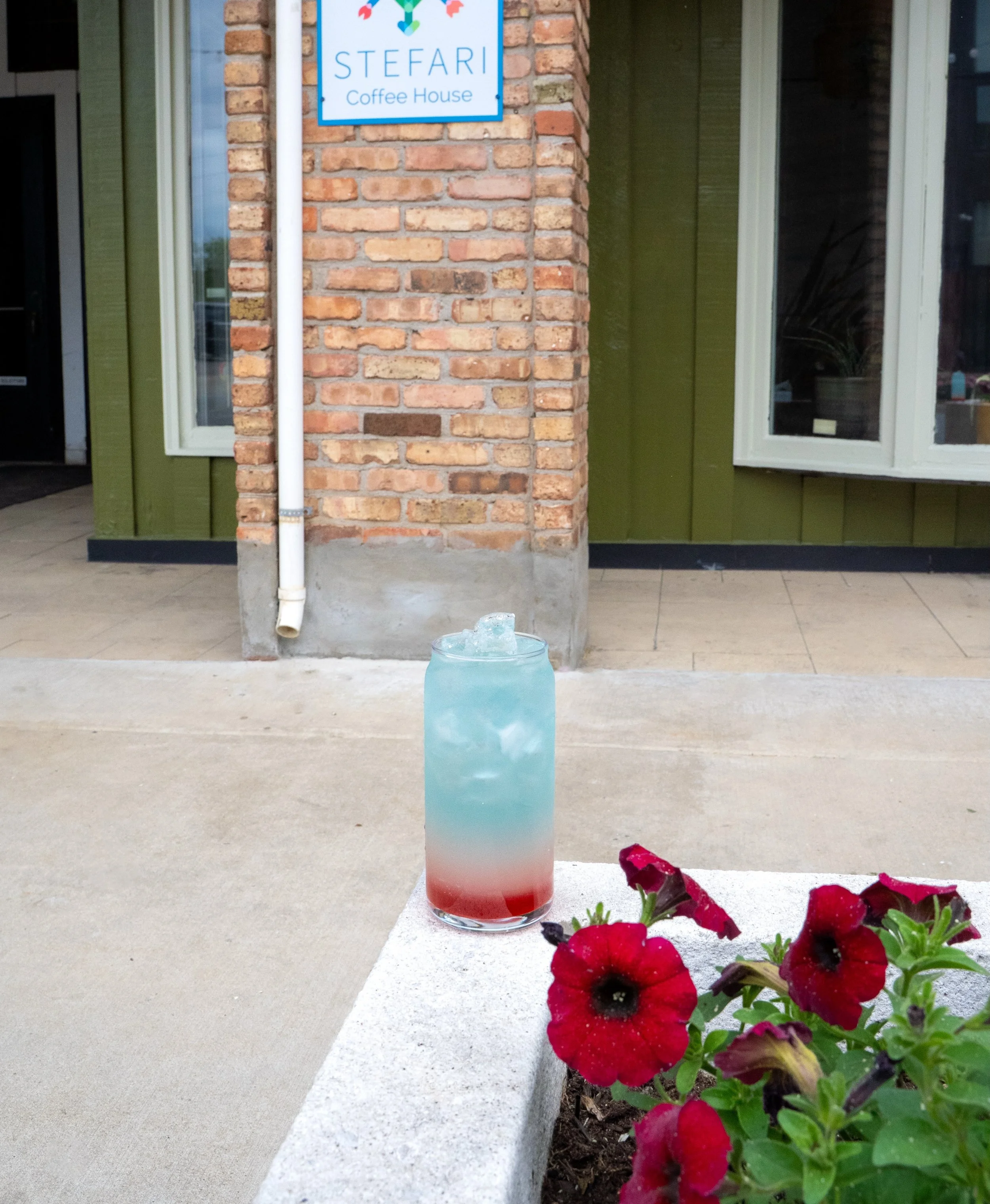 ☀️ SUMMER DRINK MENU dropped this week - have you tried any yet?? Our house made Peach and Mango syrups are 🤌🏻

Our energy drink mixers have been super popular, so we created the BOMB POP RED BULL MIXER w/ house made raspberry syrup, lemonade, and 