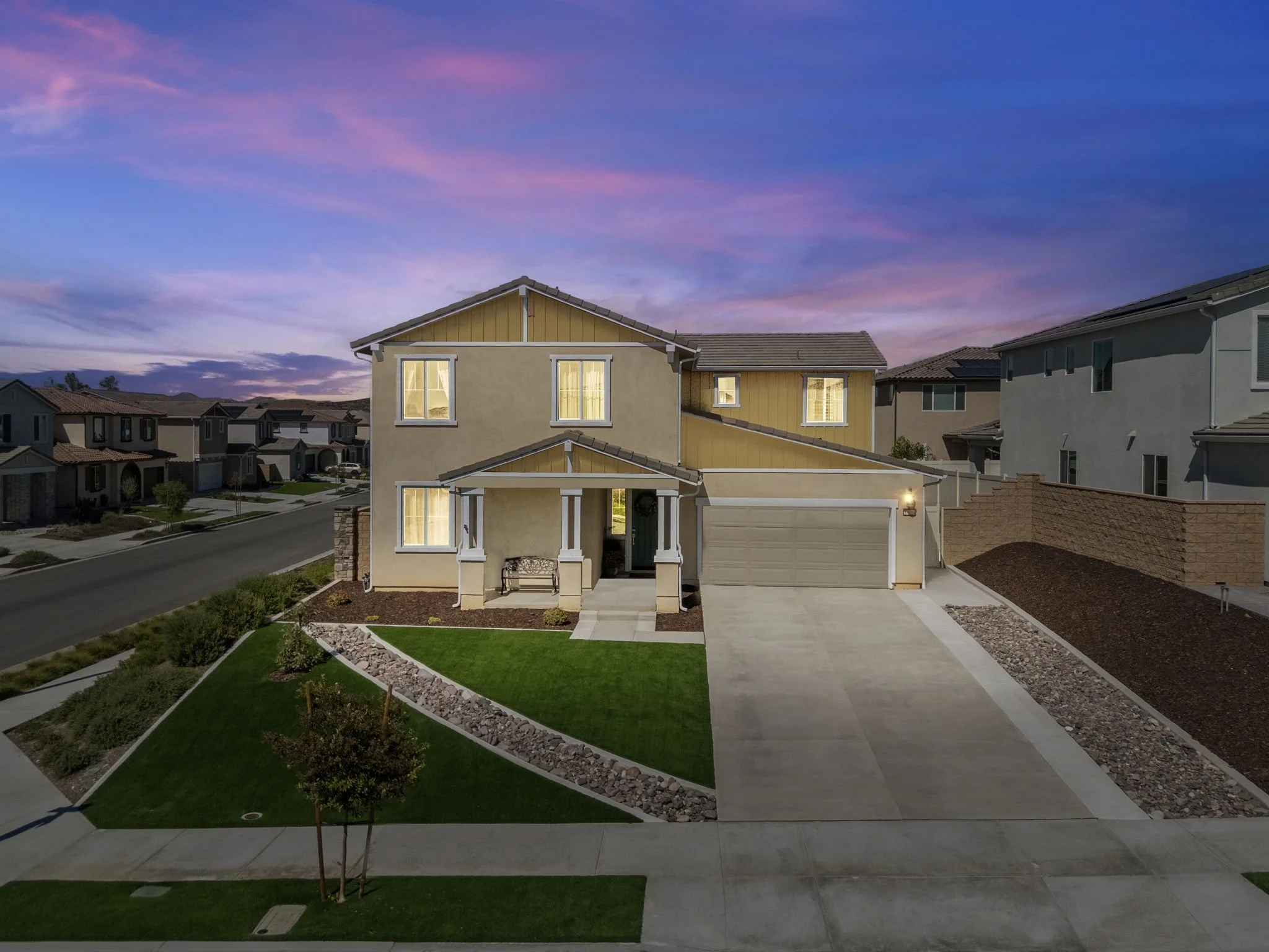 2-web-or-mls-33014-noir-ave.jpeg