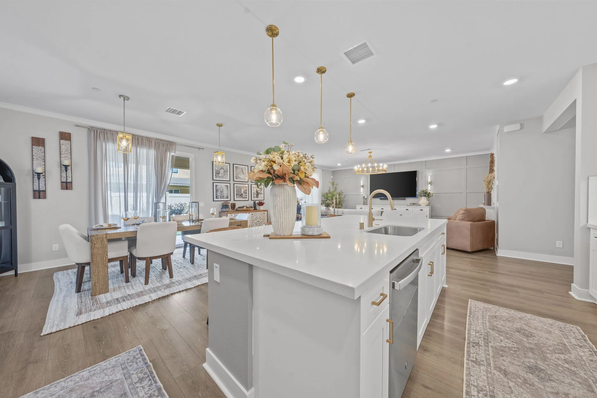 16-web-or-mls-33014-noir-ave.jpg