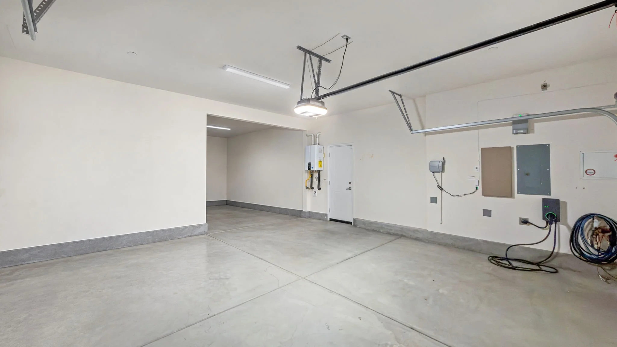 47-web-or-mls-33014-noir-ave.jpeg