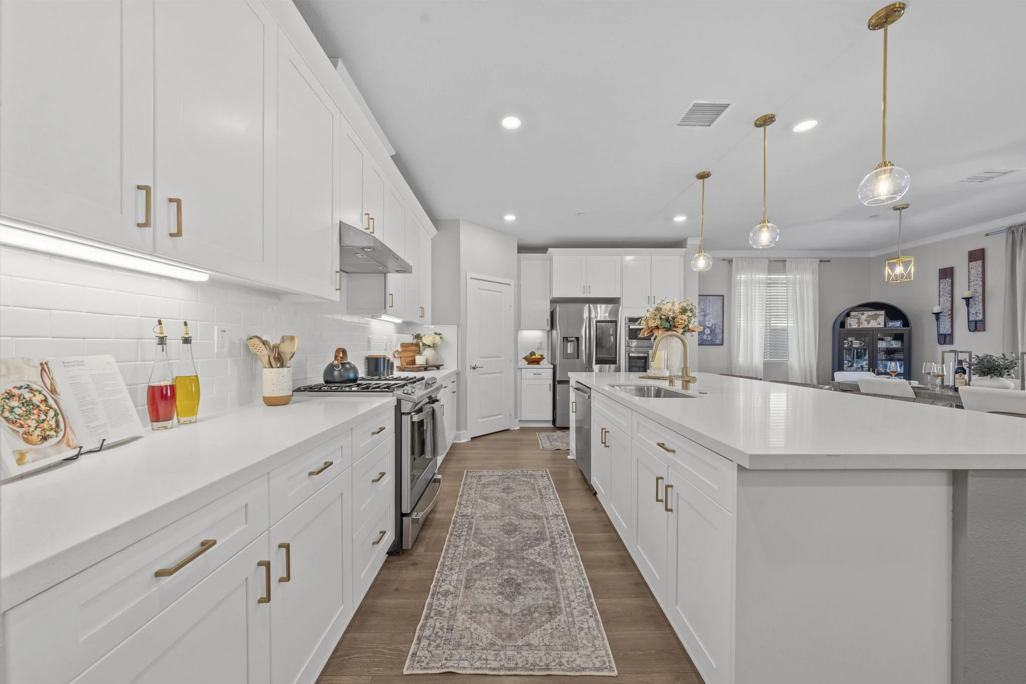 14-web-or-mls-33014-noir-ave.jpg