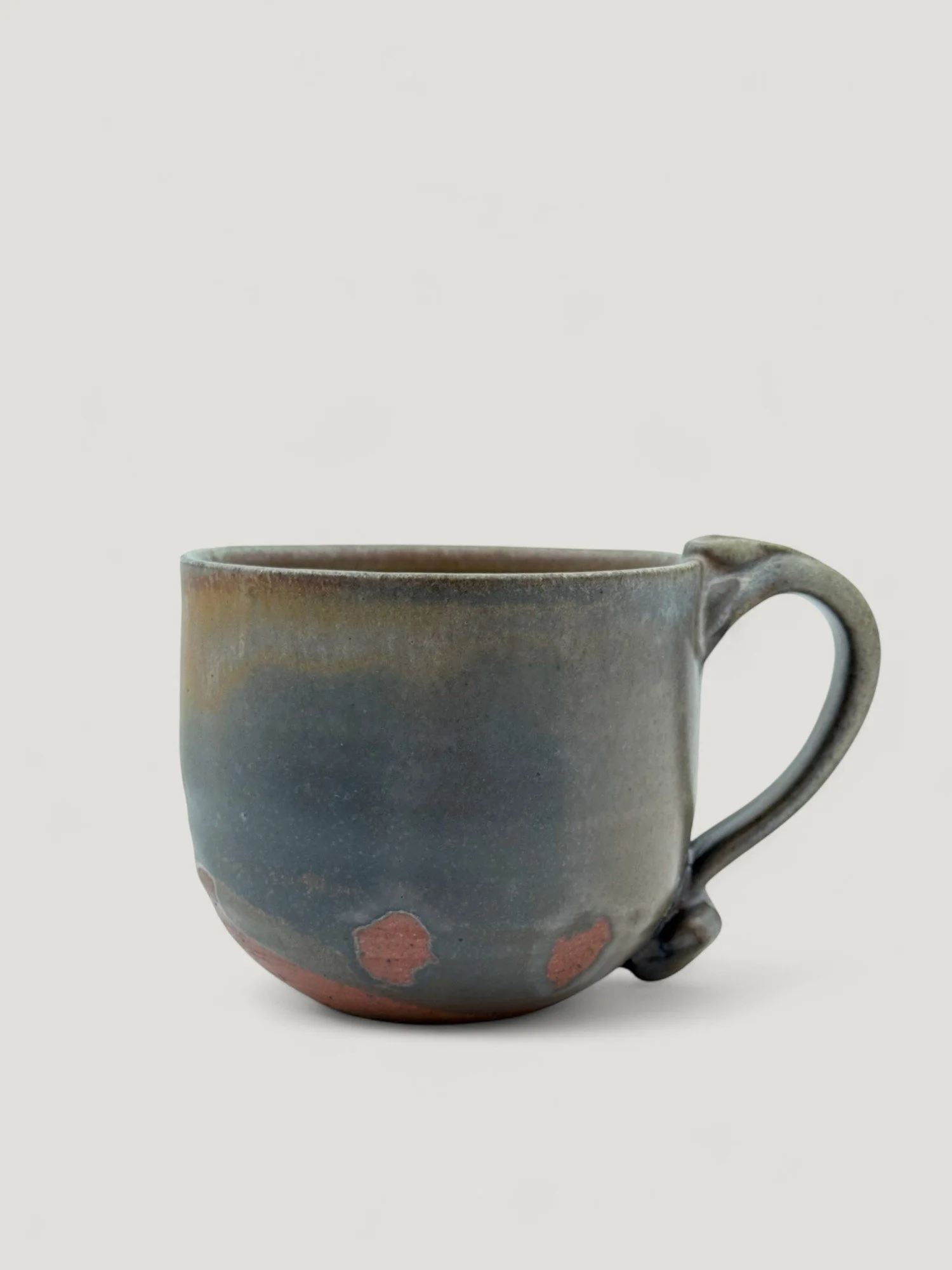 Venessa_Stelle_Skye_Woodfired_Ceramics_Mugs22.jpg