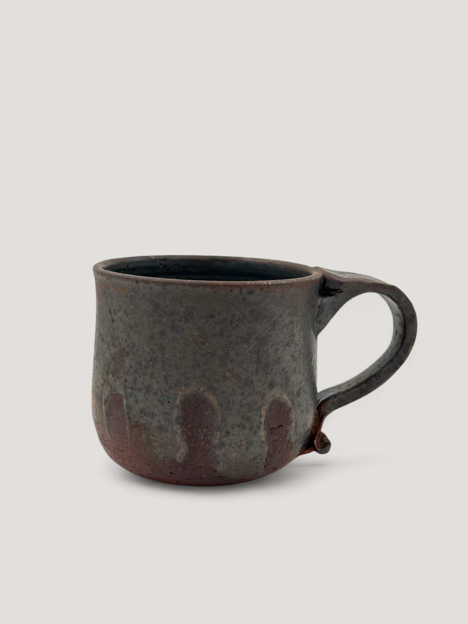 Venessa_Stelle_Skye_Woodfired_Ceramics_Mugs3.jpg