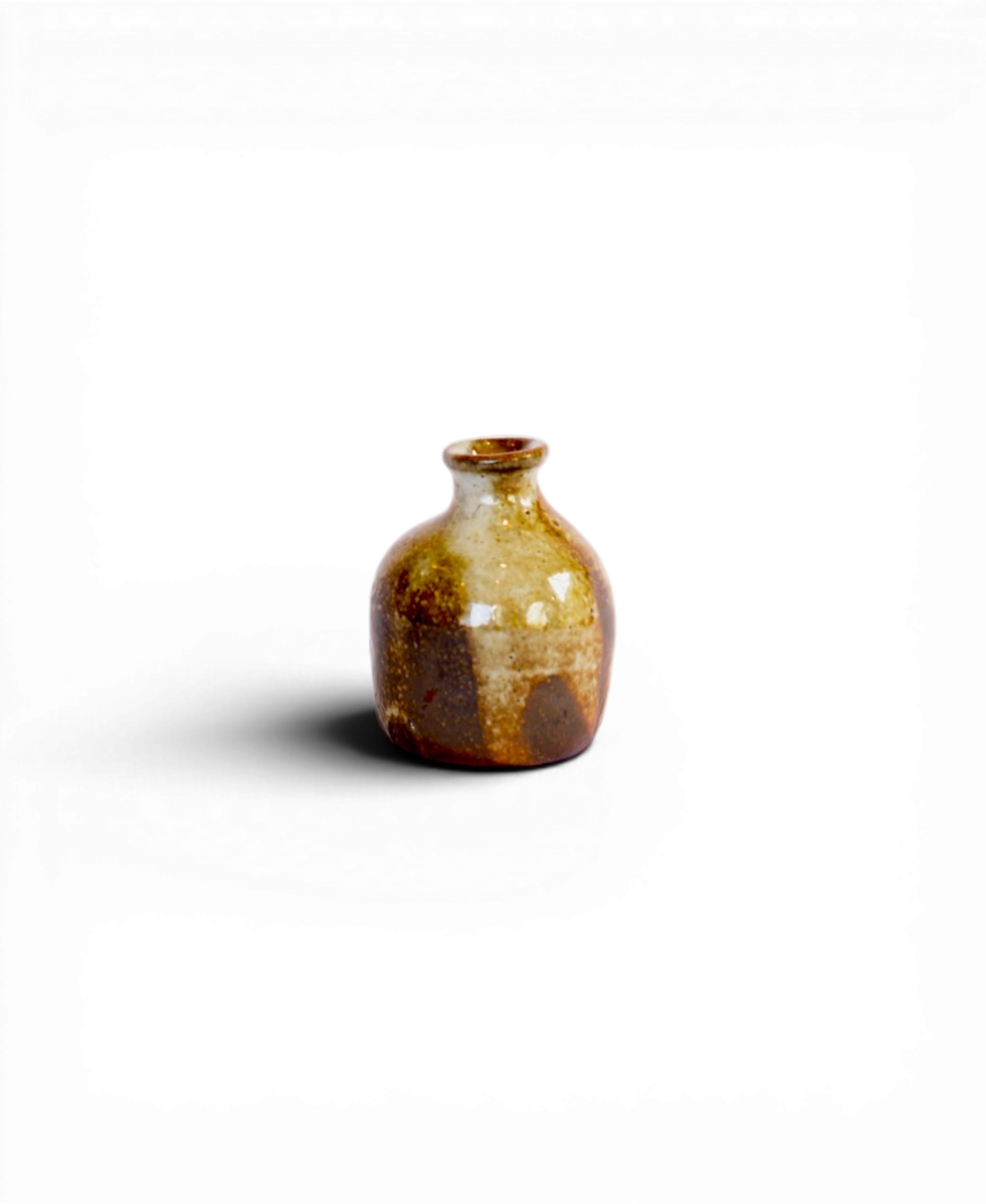 Venessa_Stella_Skye_Wood-fire_Ceramics_BudVase16.png