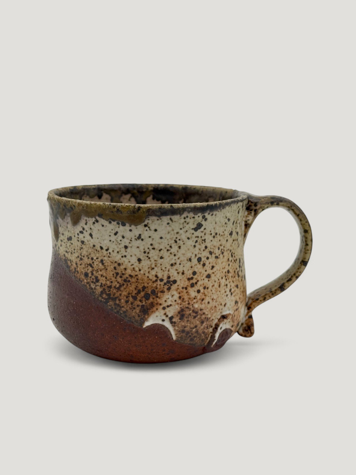 Venessa_Stelle_Skye_Woodfired_Ceramics_Mugs9.jpg