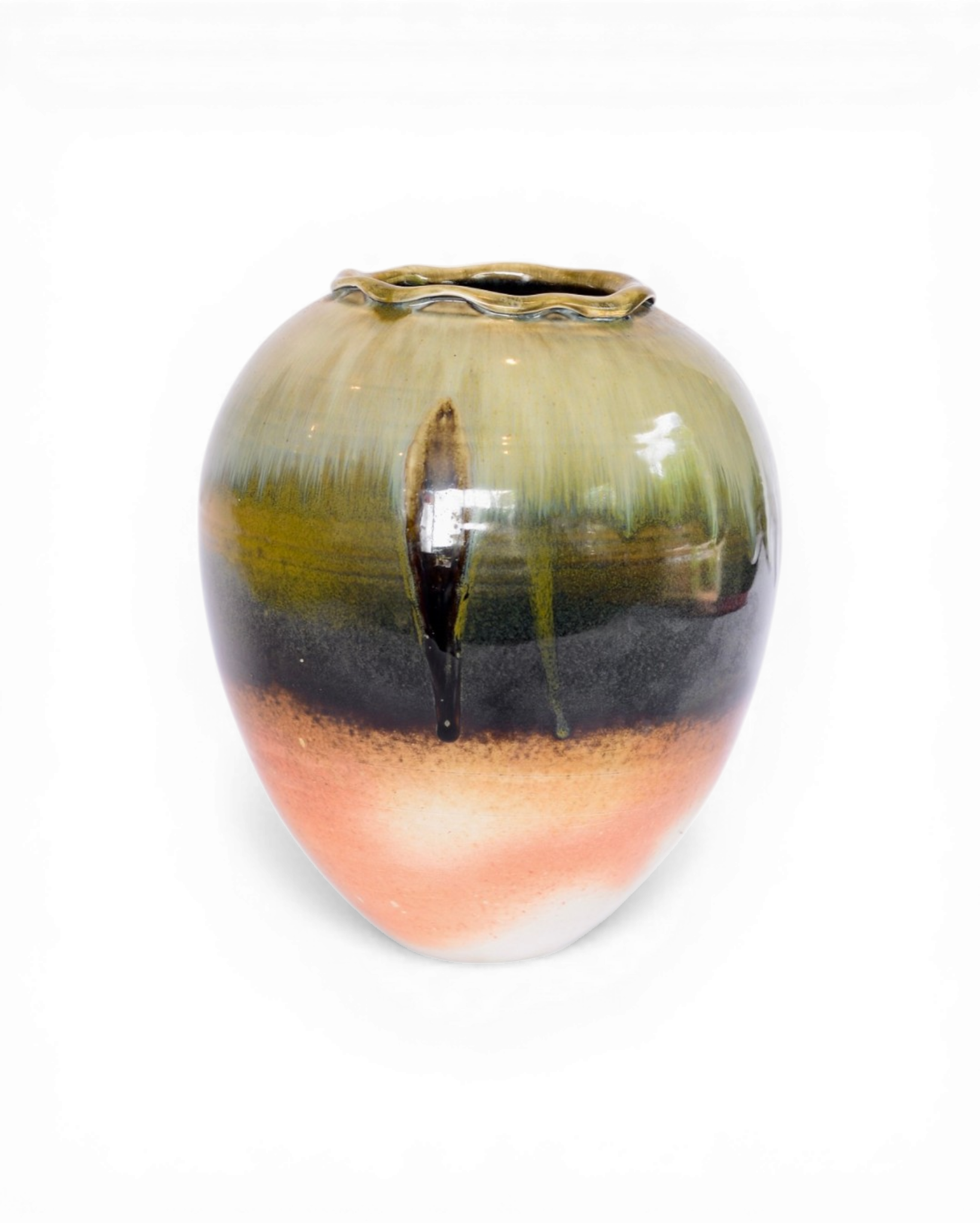 Venessa_Stella_Skye_Wood-fire_Ceramics_LargeVase11.png