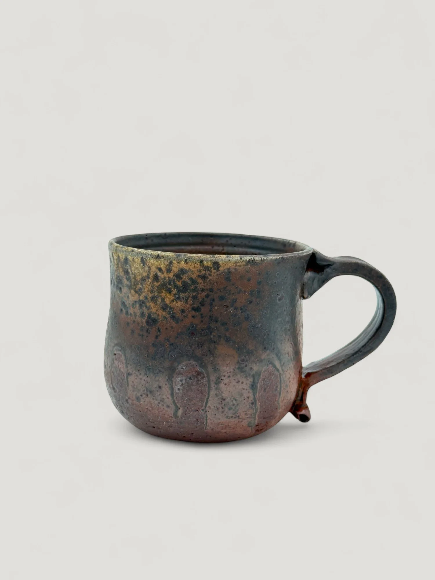 Venessa_Stelle_Skye_Woodfired_Ceramics_Mugs8.jpg