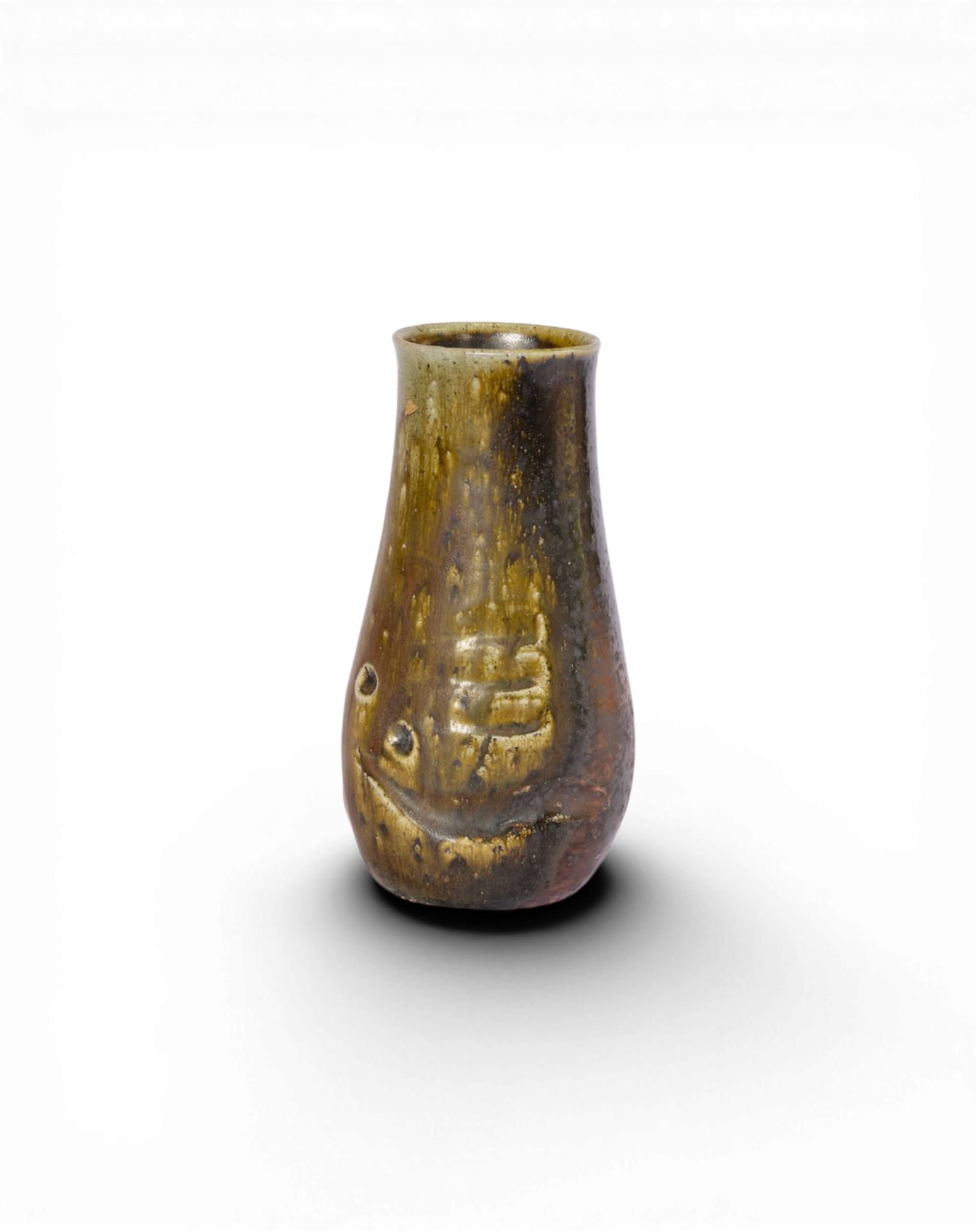 Venessa_Stella_Skye_Wood-fire_Ceramics_MediumVase7.png