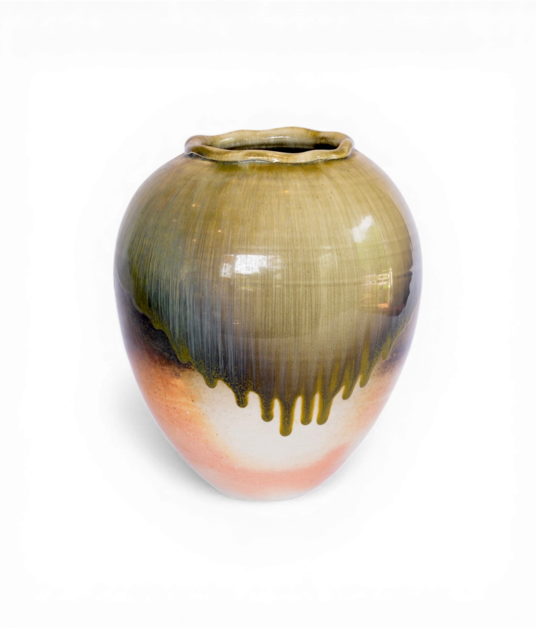 Venessa_Stella_Skye_Wood-fire_Ceramics_LargeVase1.png