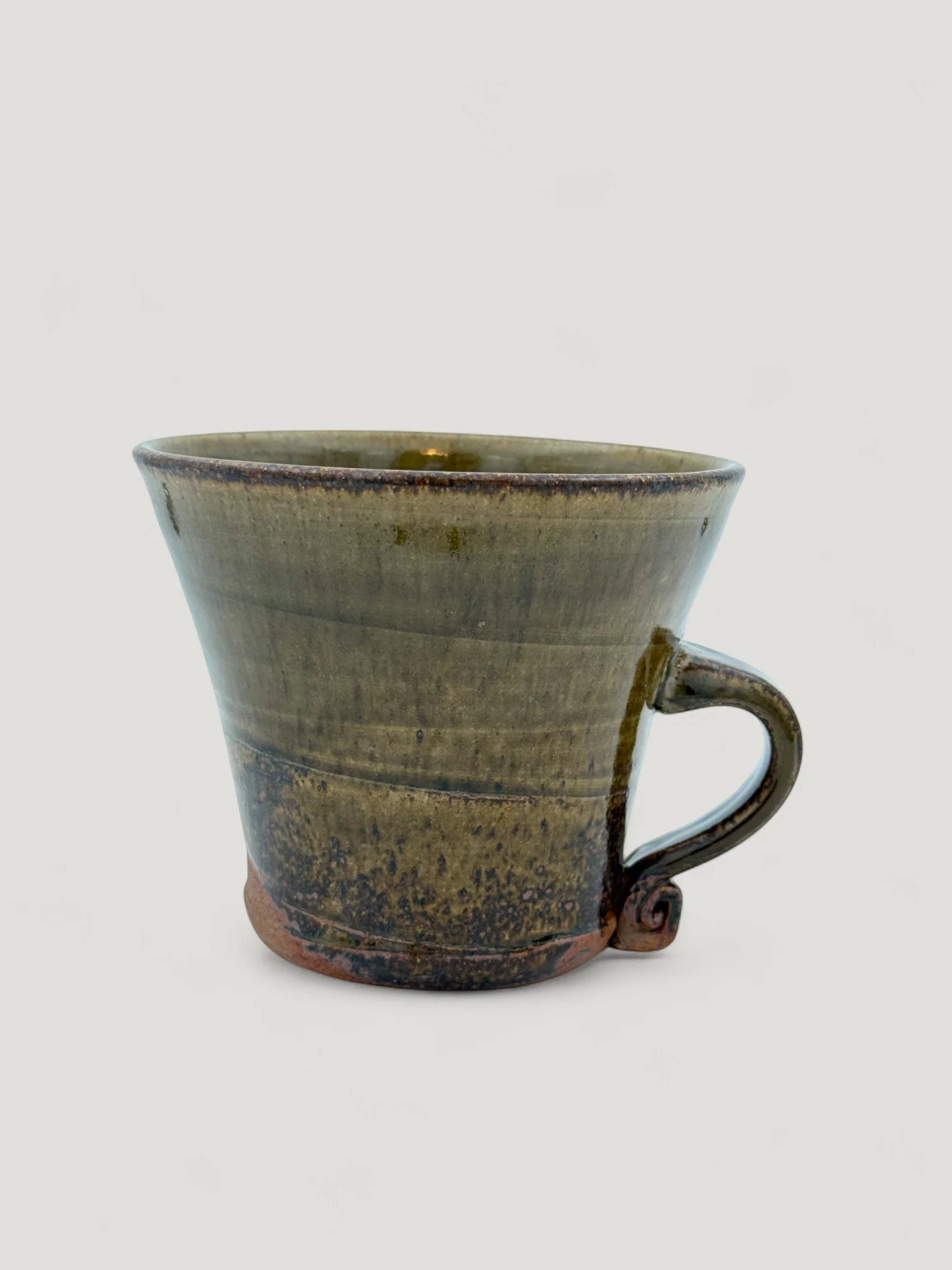 Venessa_Stelle_Skye_Woodfired_Ceramics_Mugs16.jpg
