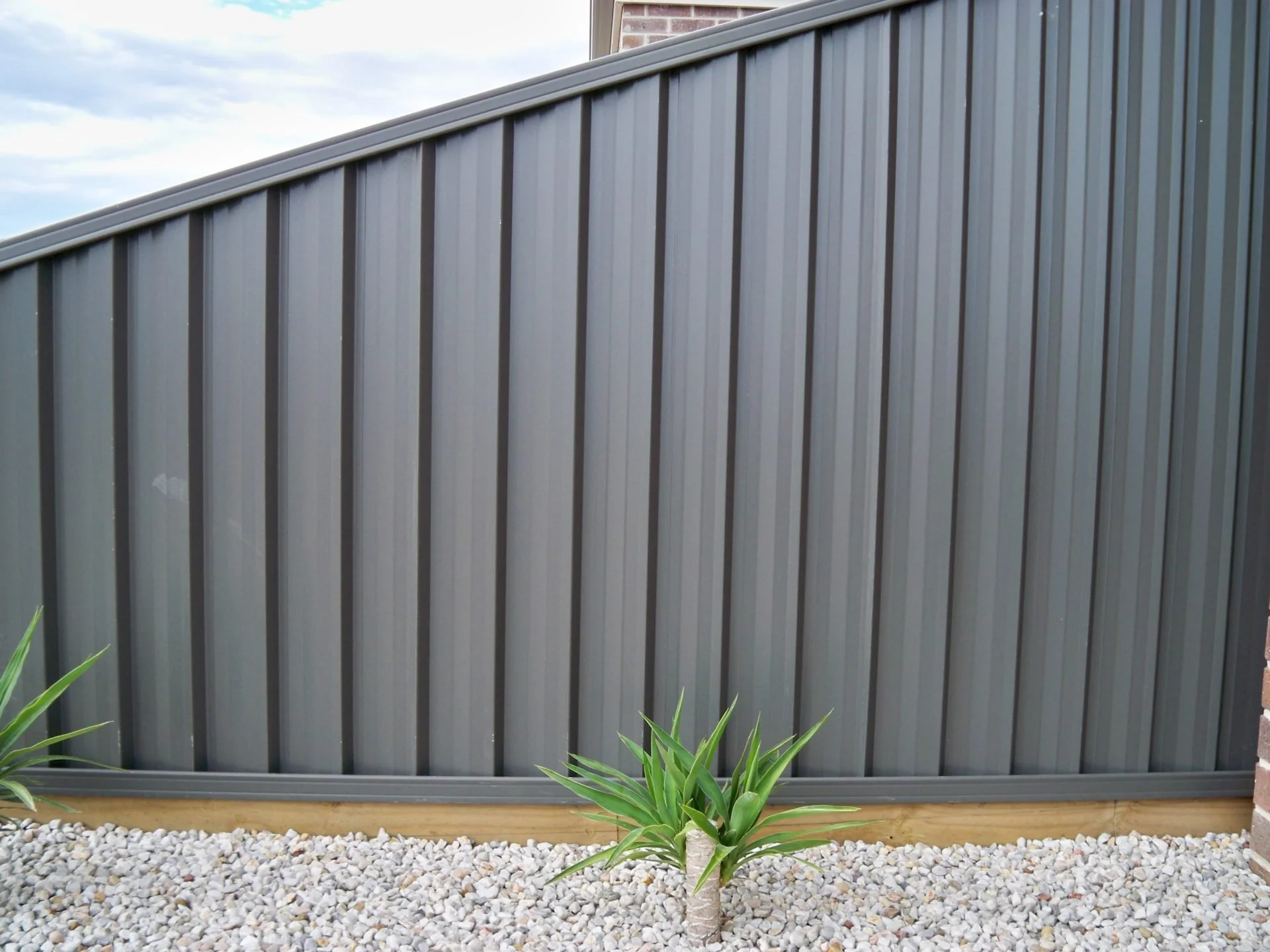 Colorbond-Fence-Metfence-Profile.jpg