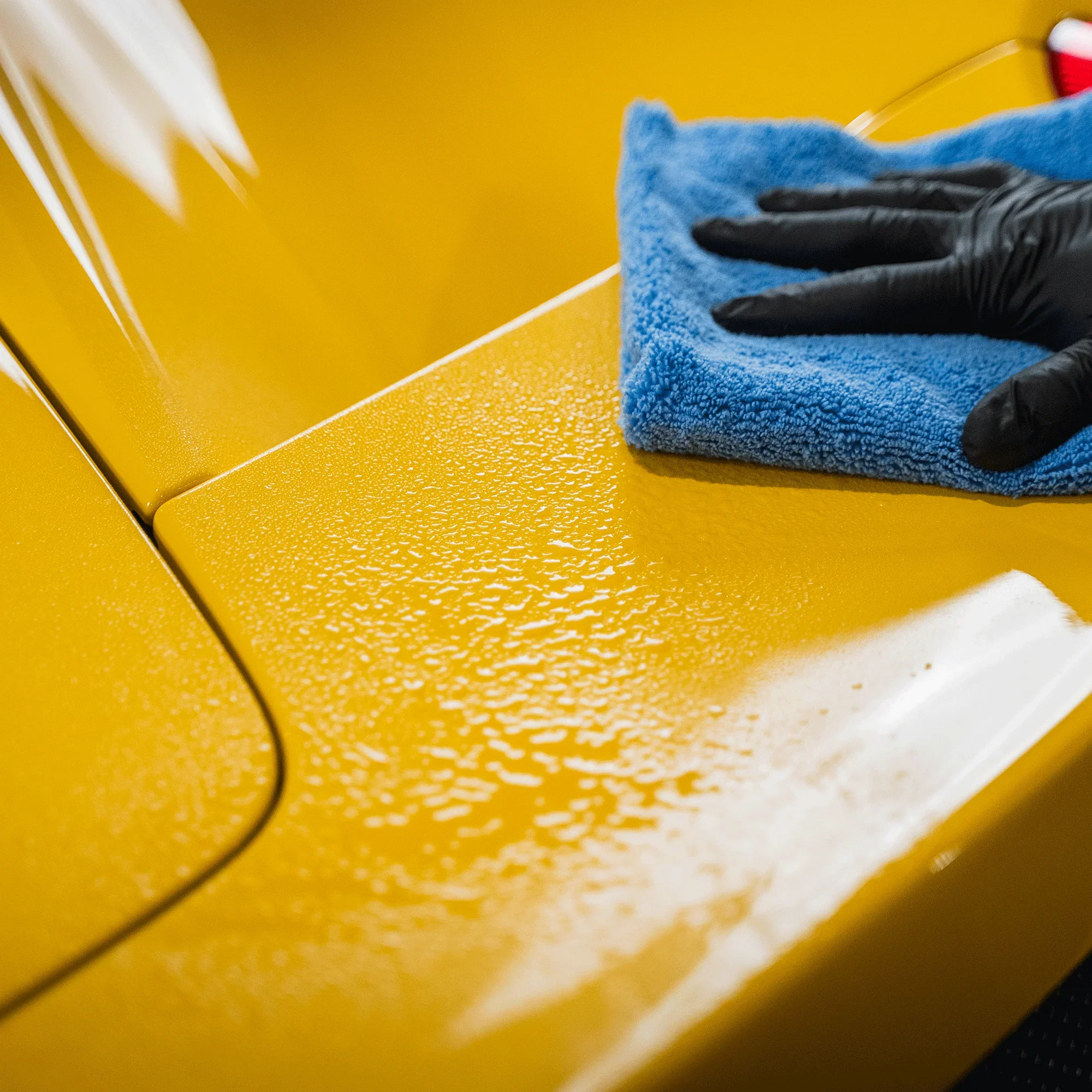 malco-automotive-90-showroom-shine-spray-wax-1148934847.webp