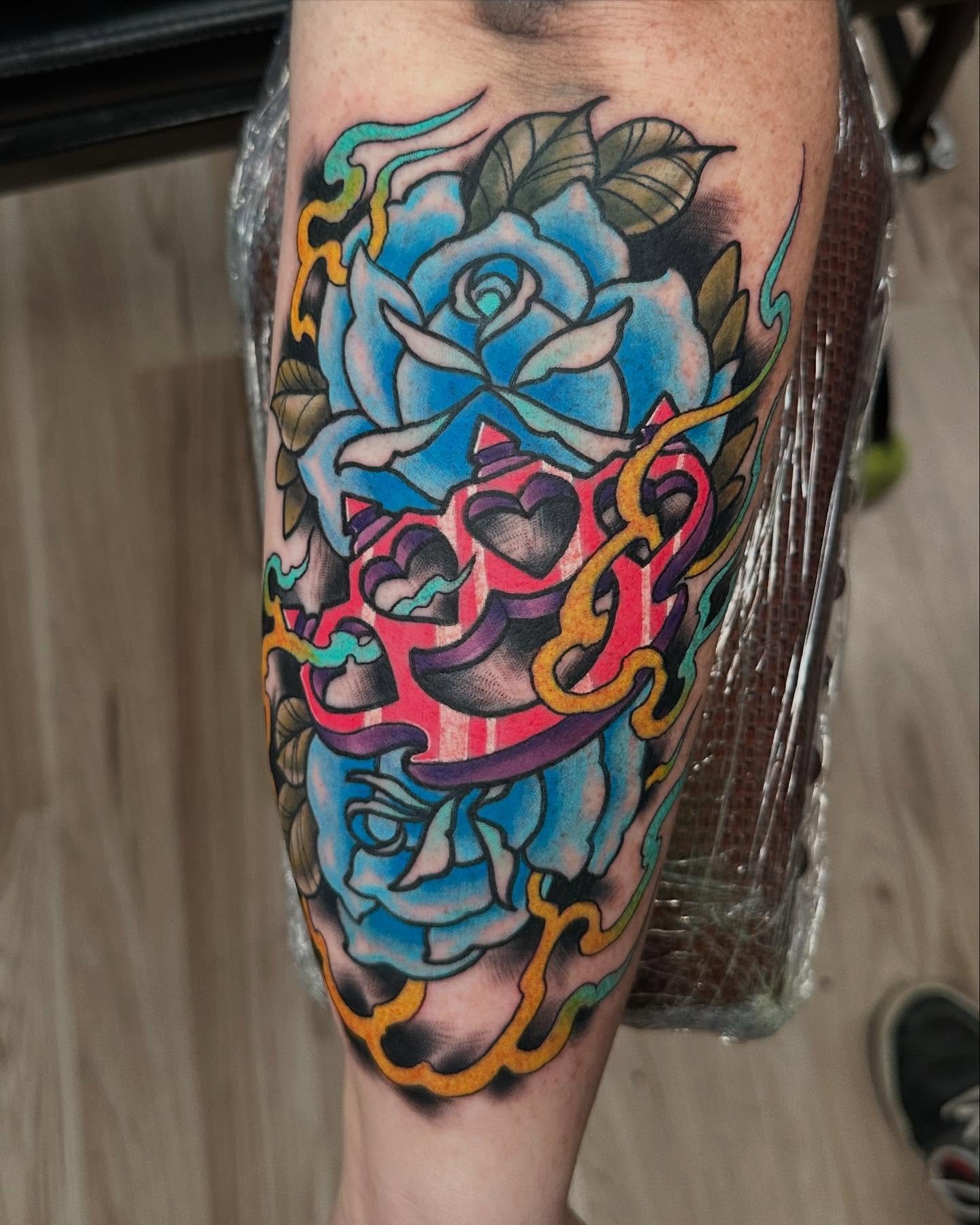 Had a blast with this one. Thanks a ton @wschuckers2 for always getting rad stuff. Done exclusively with @familytraditionsupply and @steadfasttattoosupply products. #tattoo #newschool #neotraditional #neotrad #colortattoo #boldwillhold #boldtattoos #