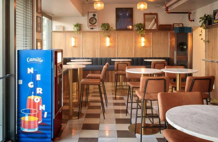BAR BELLO_Interior (1).jpg
