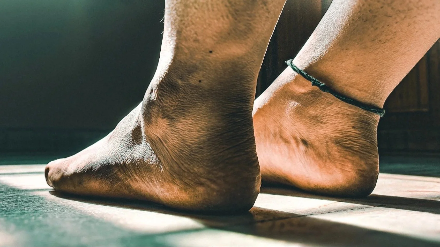 Achilles Tendon Pain: Causes and Treatment