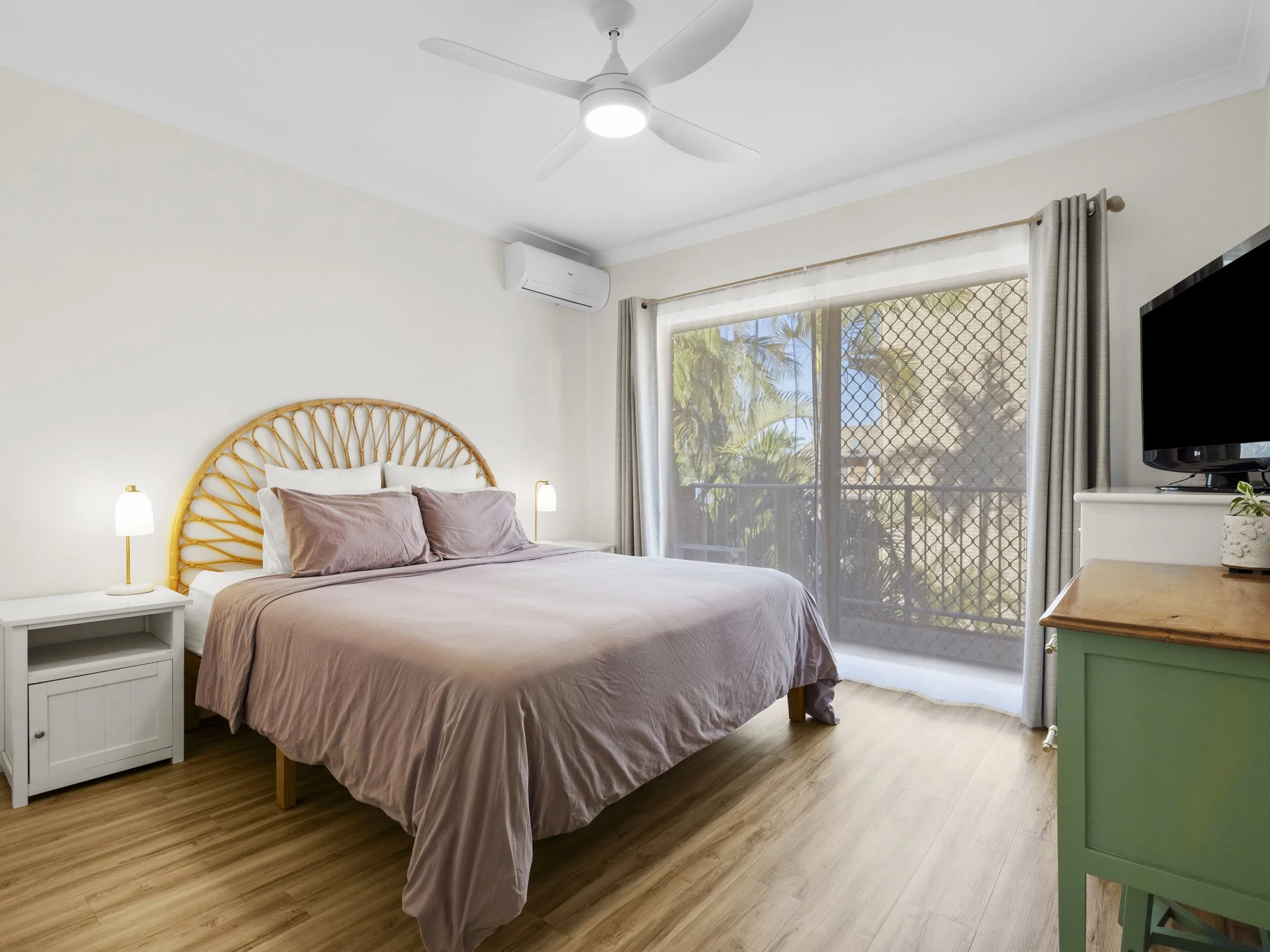004_Open2view_ID960022-3_17_Margaret_Street.jpg