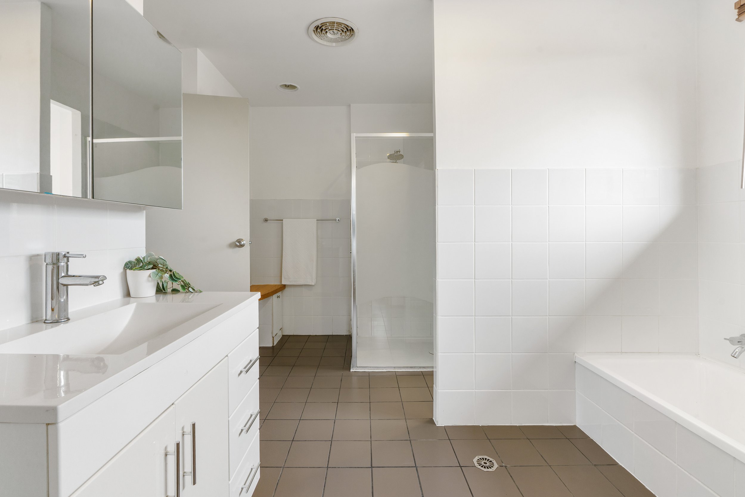 258 Beltana Drive-3.jpg