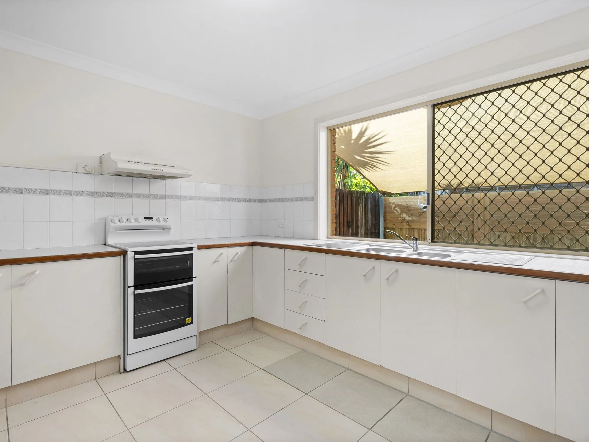 011_Open2view_ID960022-3_17_Margaret_Street.jpg