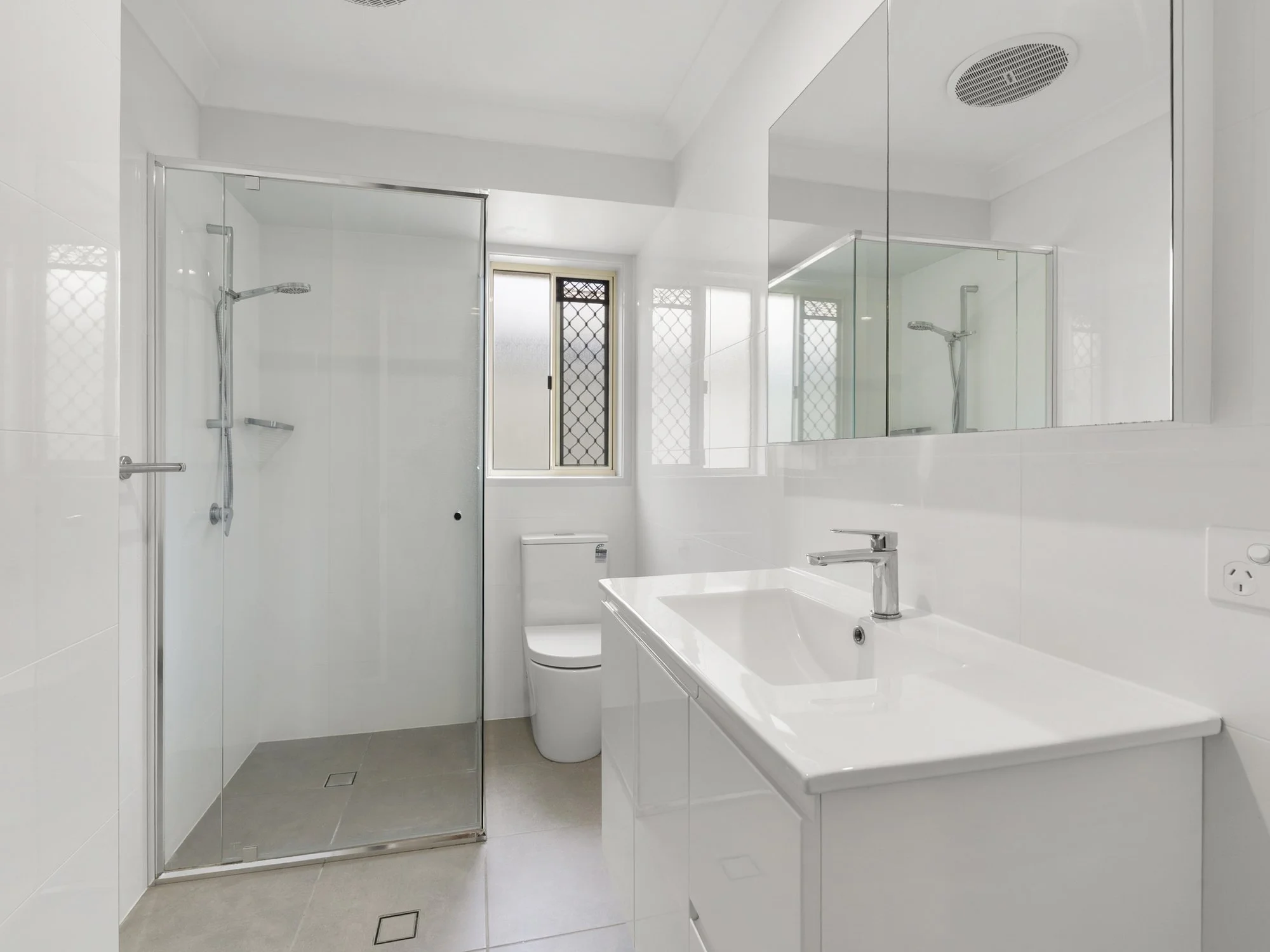 008_Open2view_ID975477-2_2_Honeymyrtle_Drive.jpg