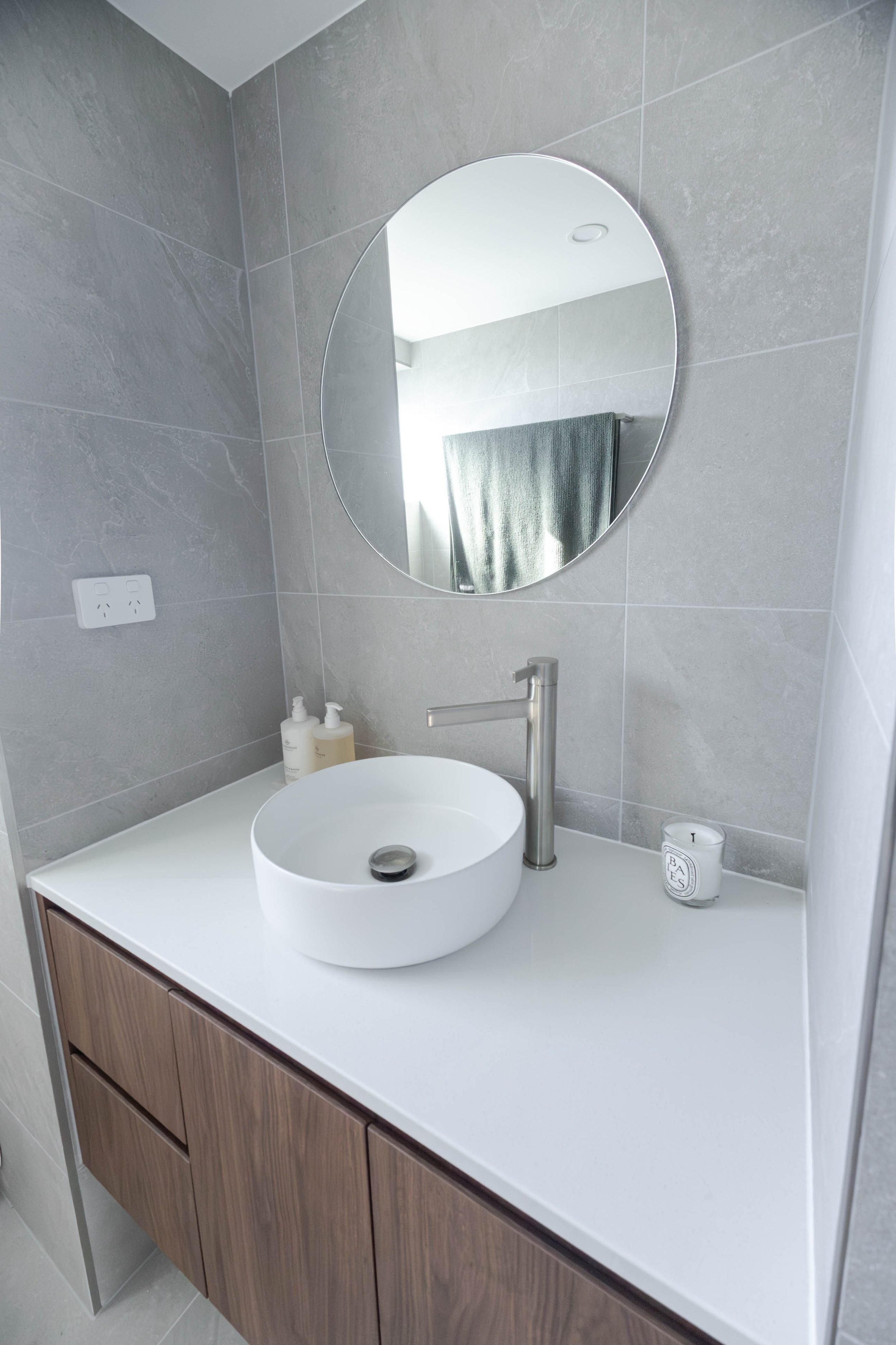 Woolloowin Bathroom