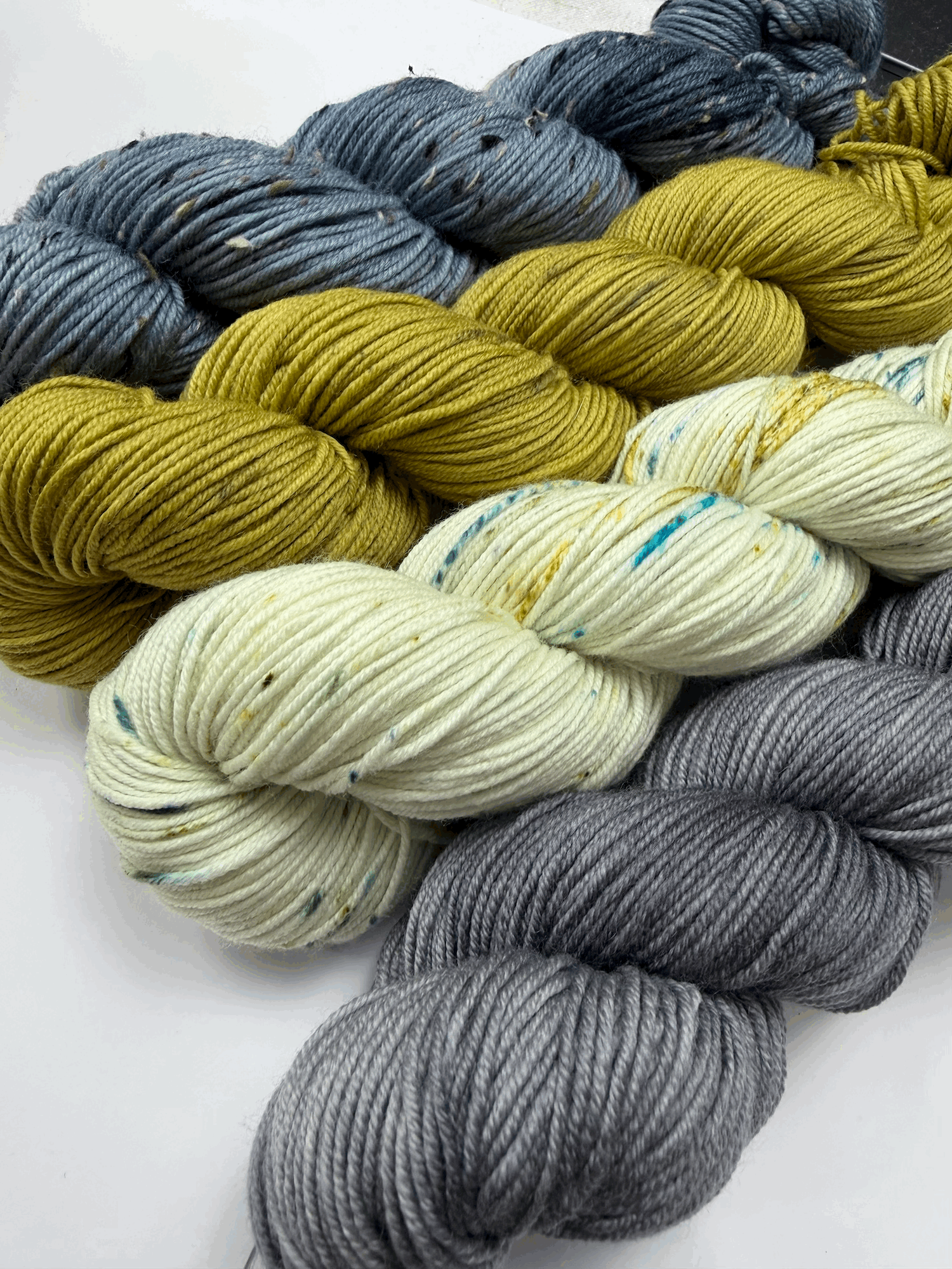 Golden Whistler Coordinating Kit