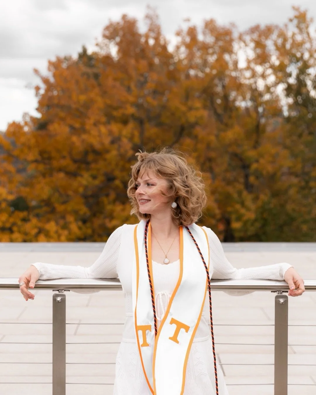 Missing dally colors but counting down the days to spring and more grads!!! 🤩🤎