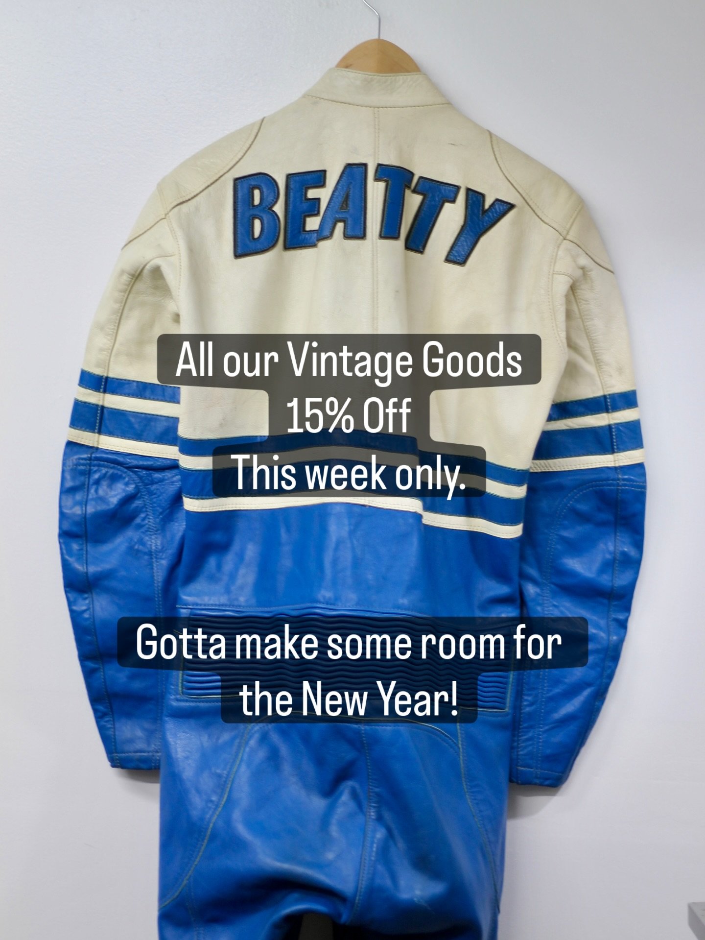 Vintage gear and clothes are 10% off until Dec. 19 to make room for new stuff coming in the new year. 

Come and get em!

One of a kinds and imported Goods included :)