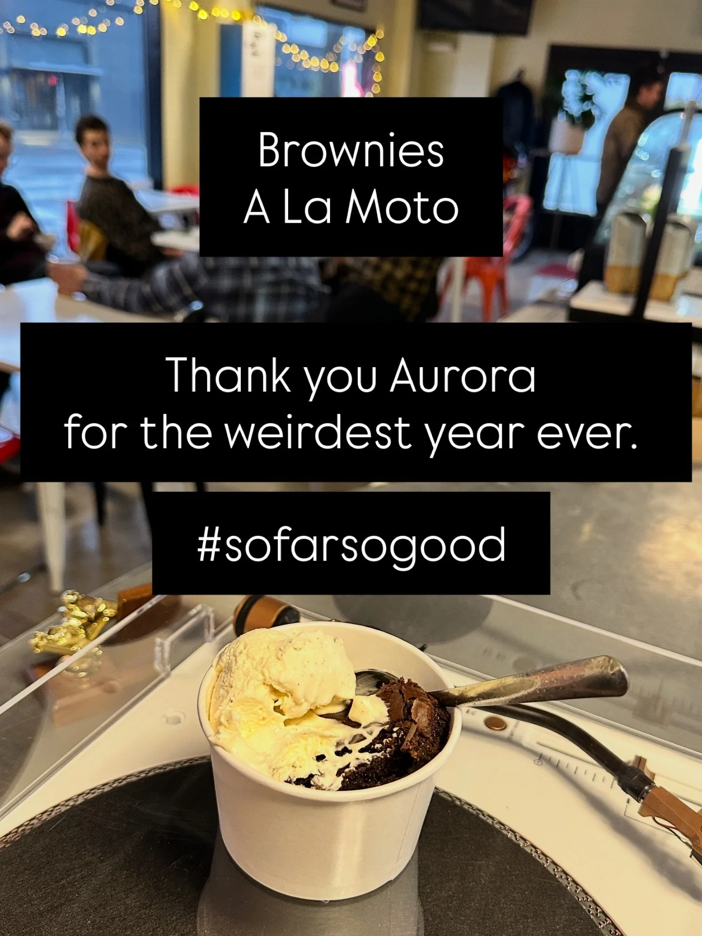 What a year!

F the rain - now serving brownies &agrave; la moto. 

Vanilla or Mango?