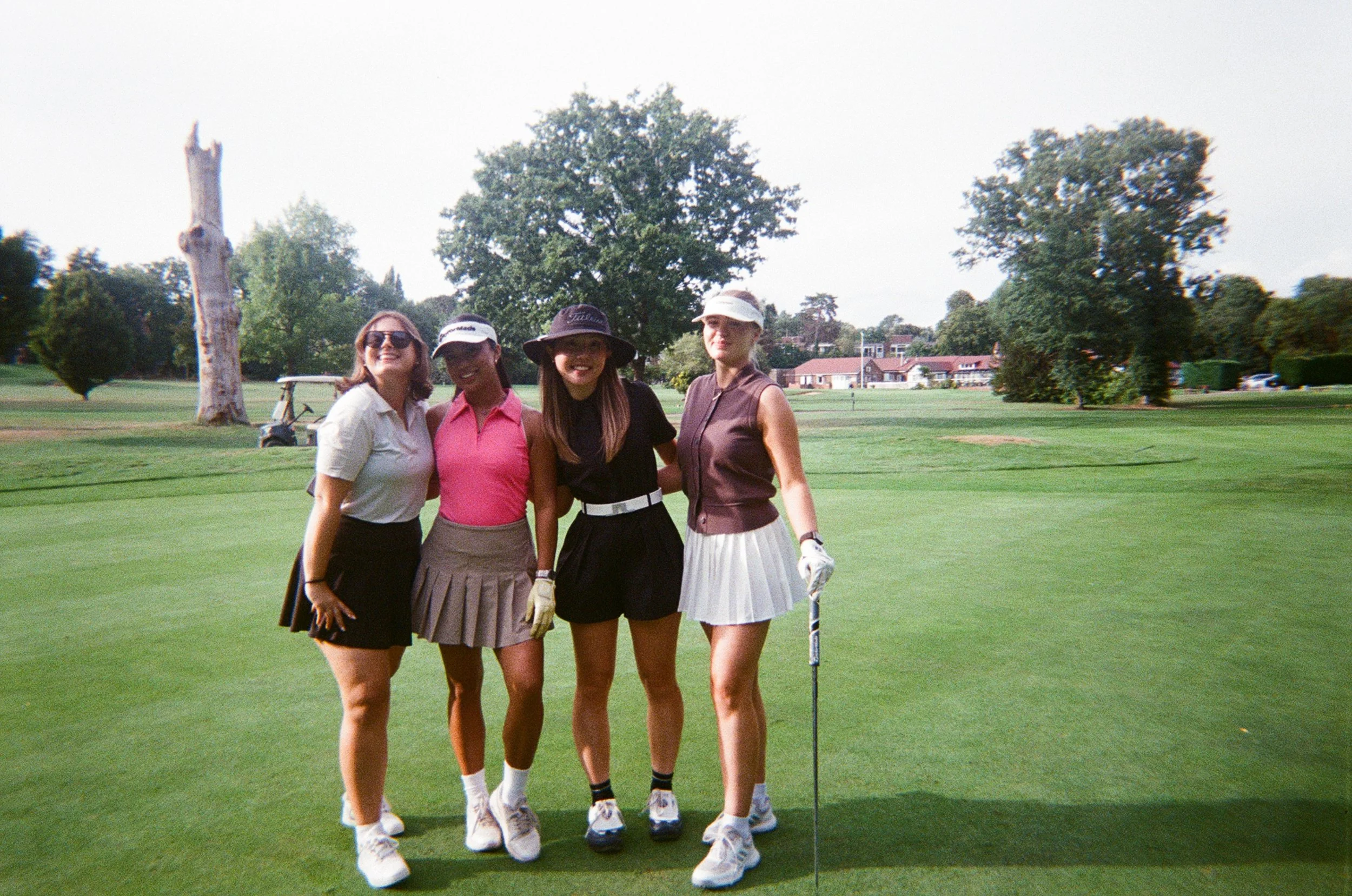 The Best Ways to Organise a Golf Game with Friends