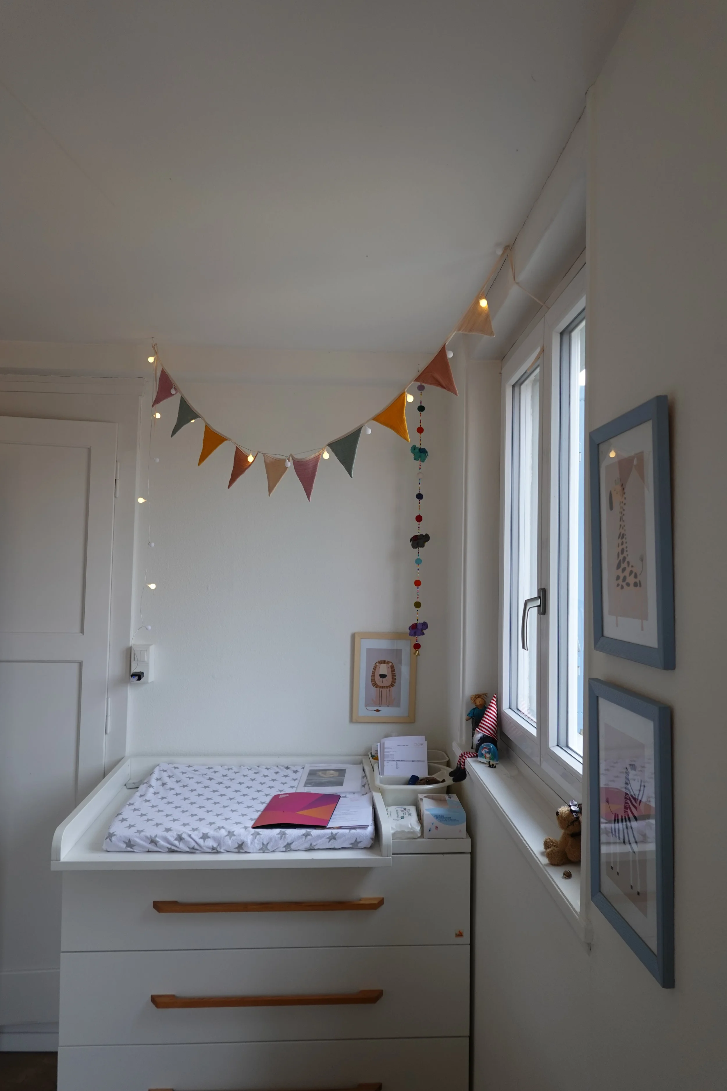 baby changing table