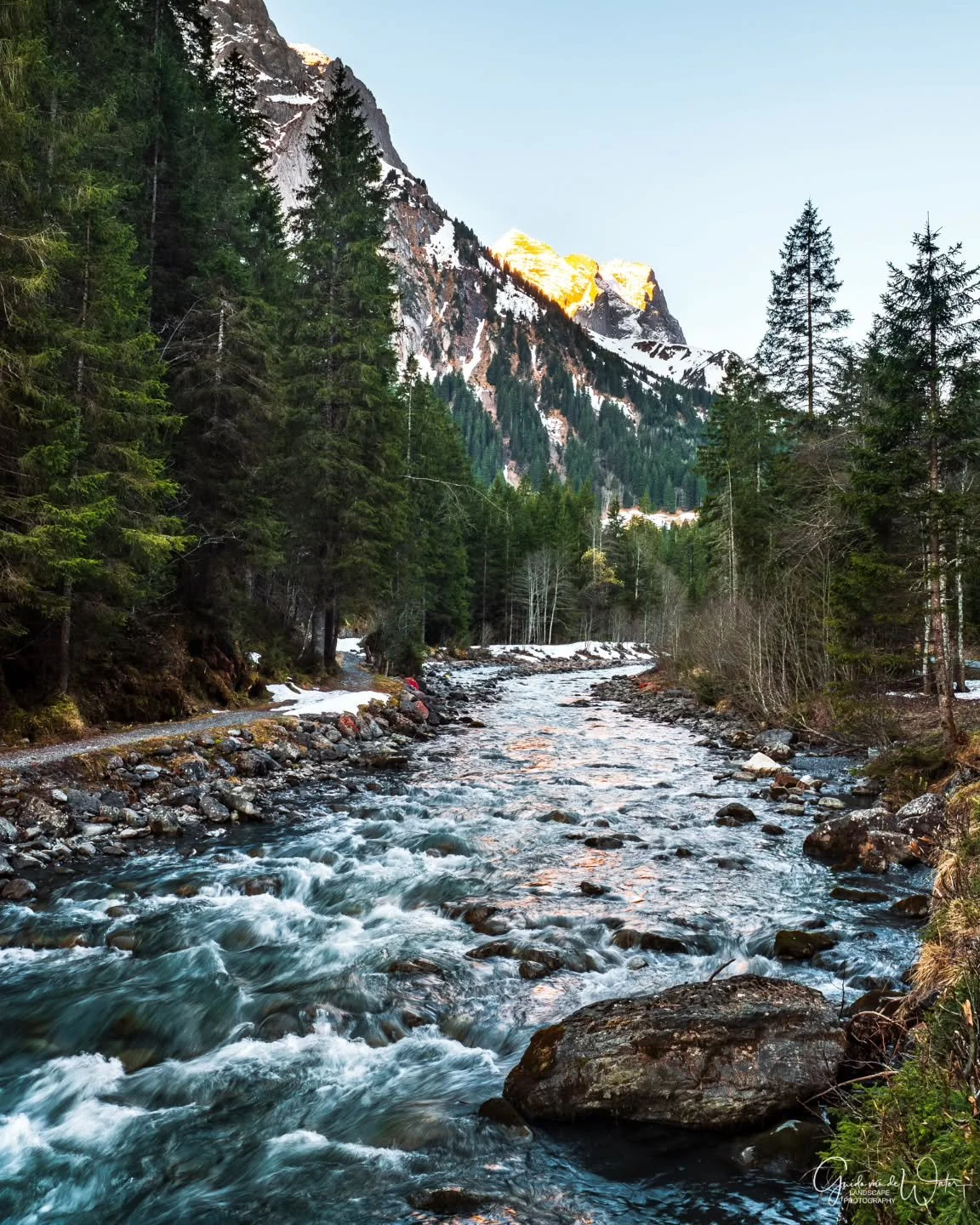 The wild river. Watch my latest YouTube video to see how I captured this image on location. Link to my YouTube channel in the bio. OM system OM-1 MKII, 8-25 F4 PRO, 16MM, F8, ISO200, 1/50S
#omsystem 
#cameranu_nl
#natuurfotografie 
@omsystem.cameras 