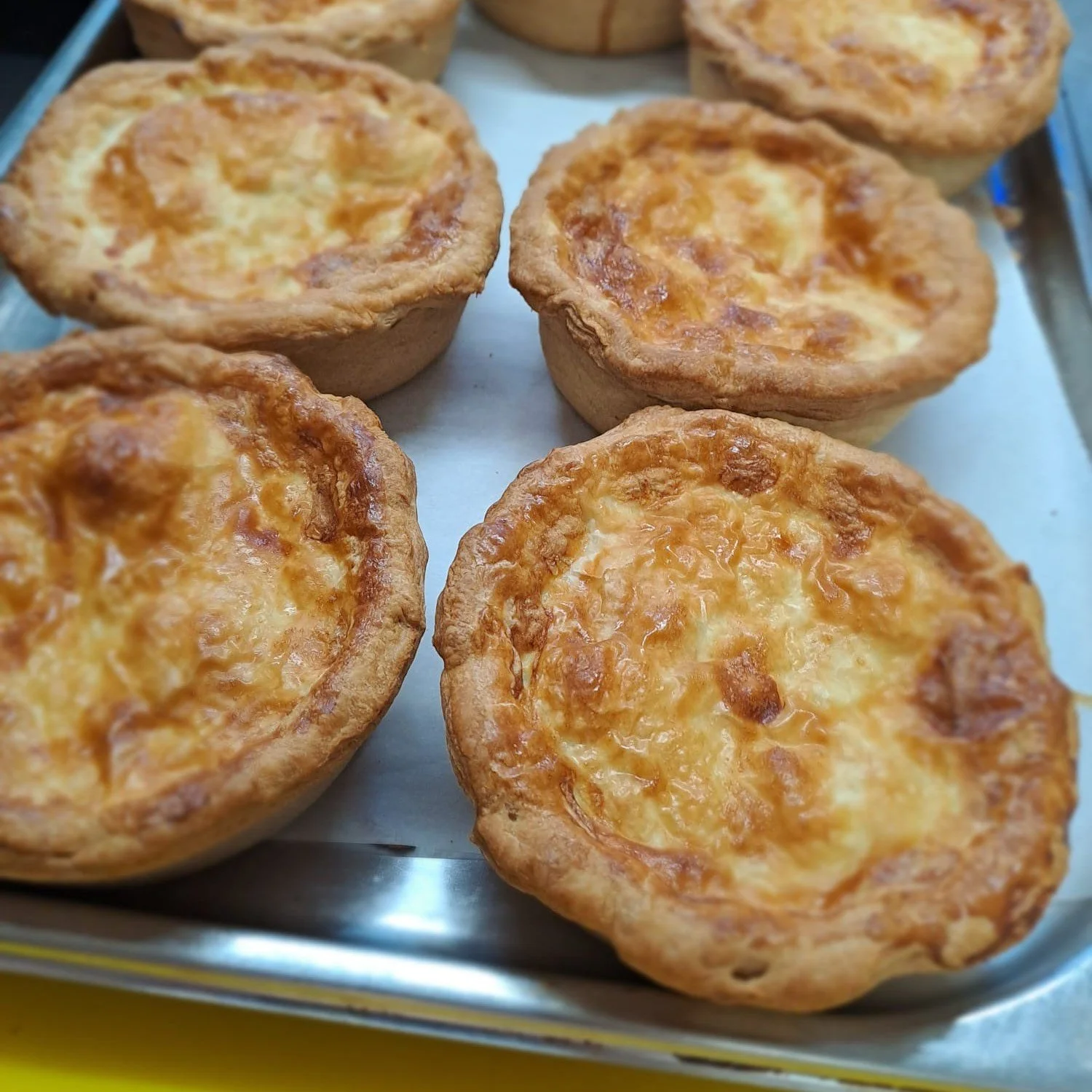 Don't miss the final day of our Pie 'n' a Pint Thursdays, tomorrow from 5.30pm-8.30pm in the restaurant! One course with a pint for &pound;20, two courses with a pint for &pound;25. Here's our full menu...