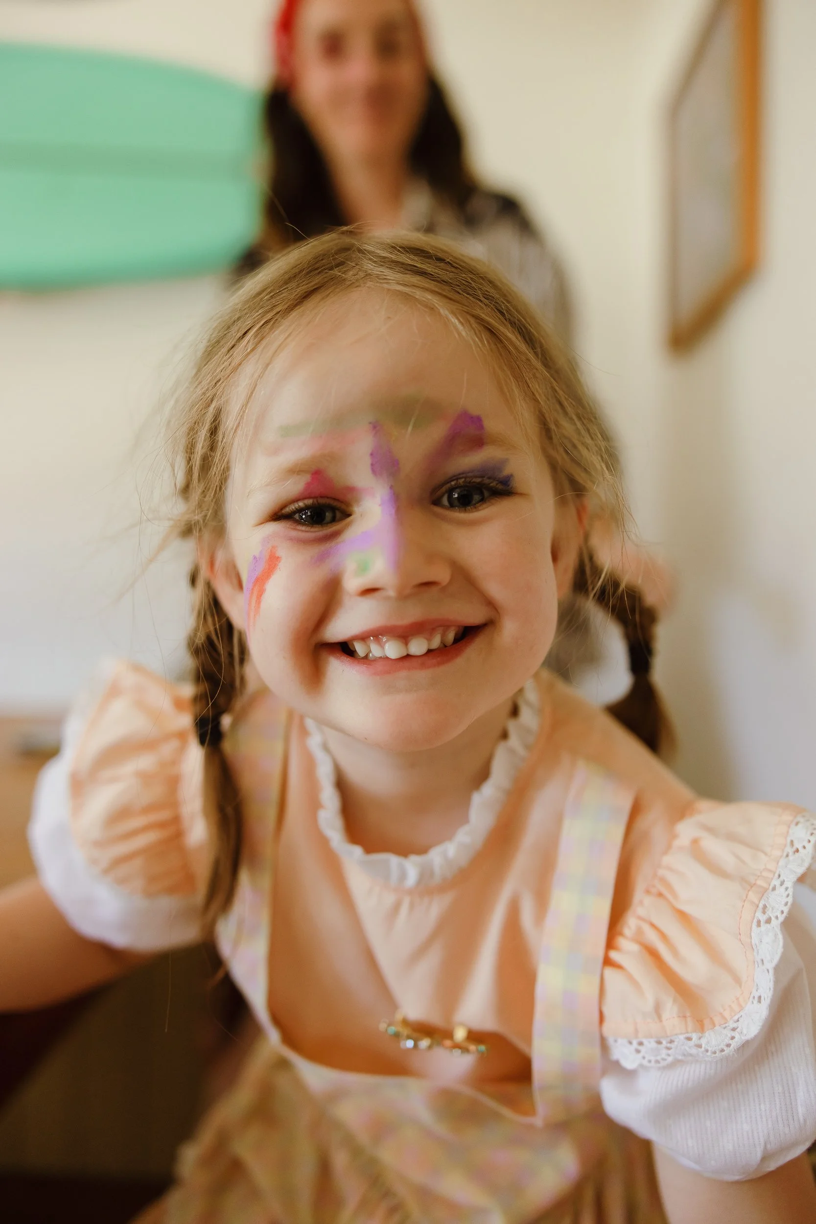 Newcastle family photographer documents in-home family moments for the Woollam family