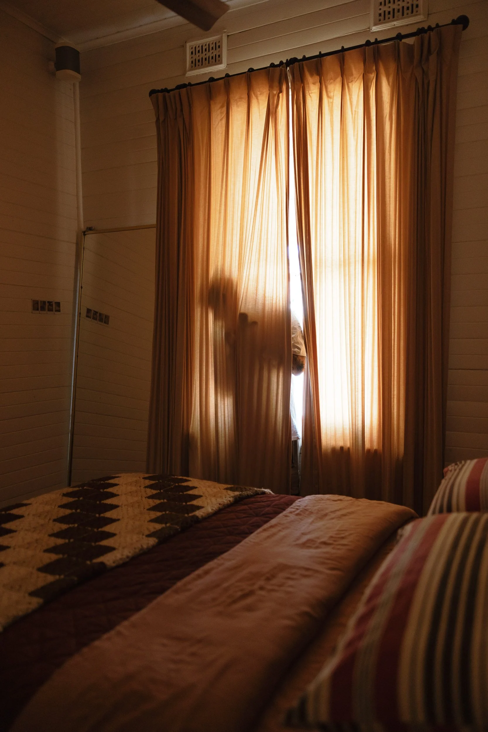 Newcastle family photographer documents in-home family moments for the Woollam family