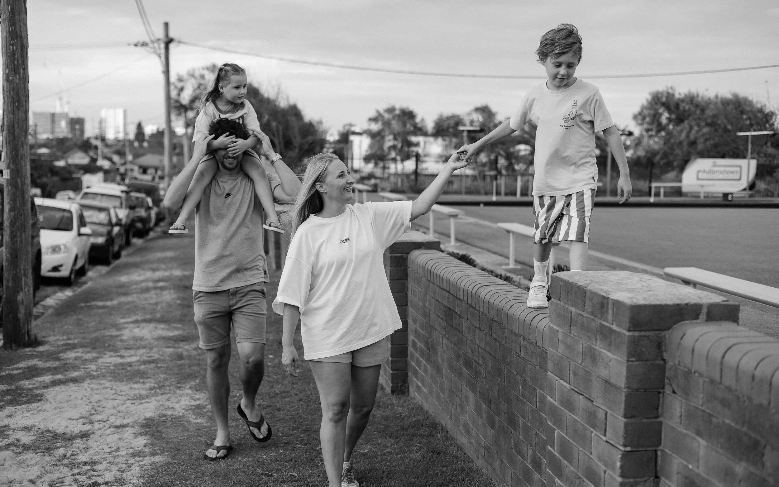 Heartfelt family moments at Merewether Beach Newcastle NSW by Daina Marie Photography