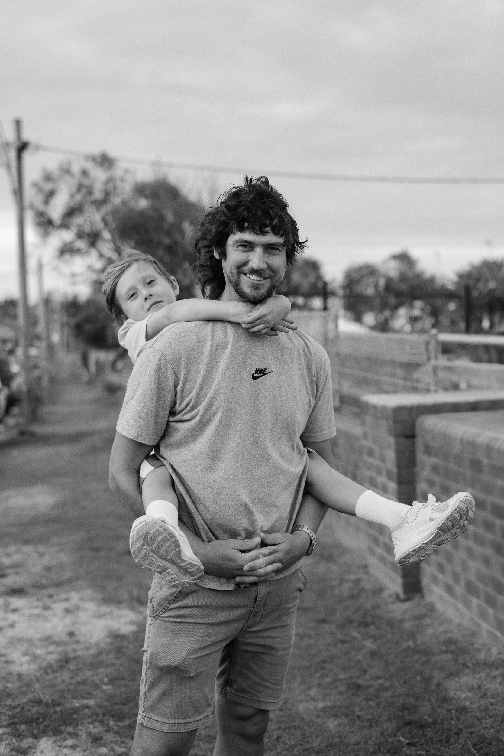 Heartfelt family moments at Merewether Beach Newcastle NSW by Daina Marie Photography