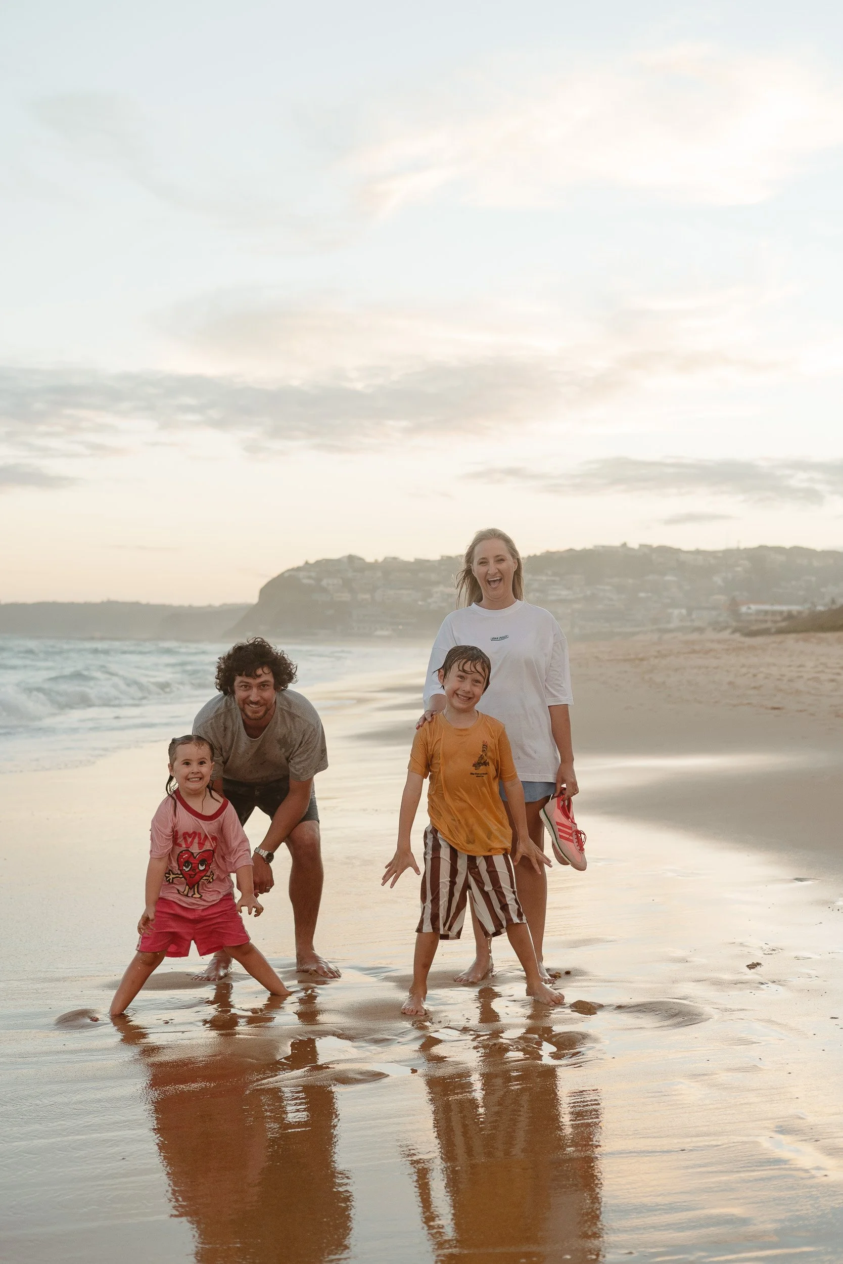 Newcastle documentary family photographer captures the Butcher family at Merewether Beach
