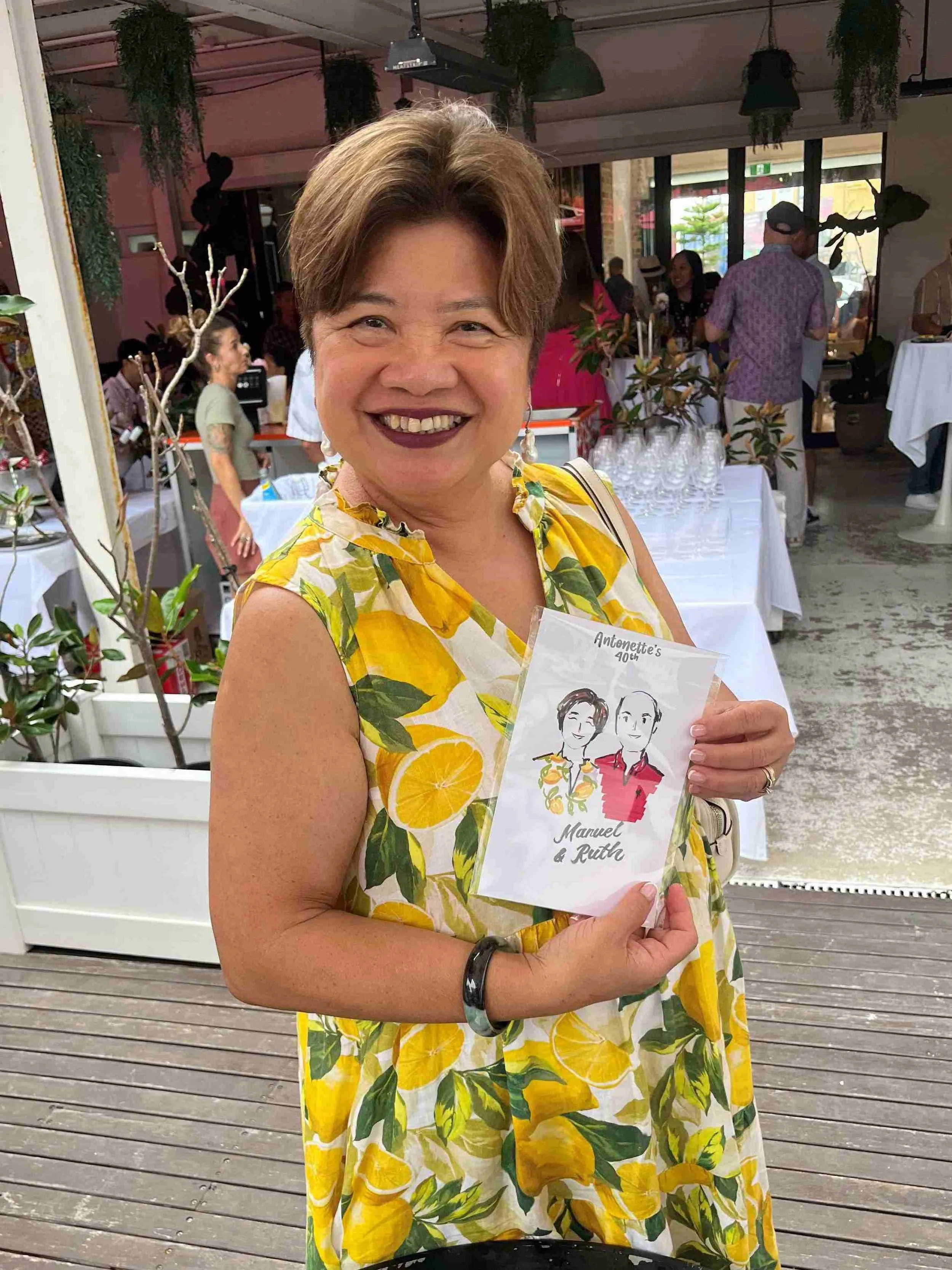 sydney-birthday-live-sketch-woman-yellow-colorful-outfit.jpg