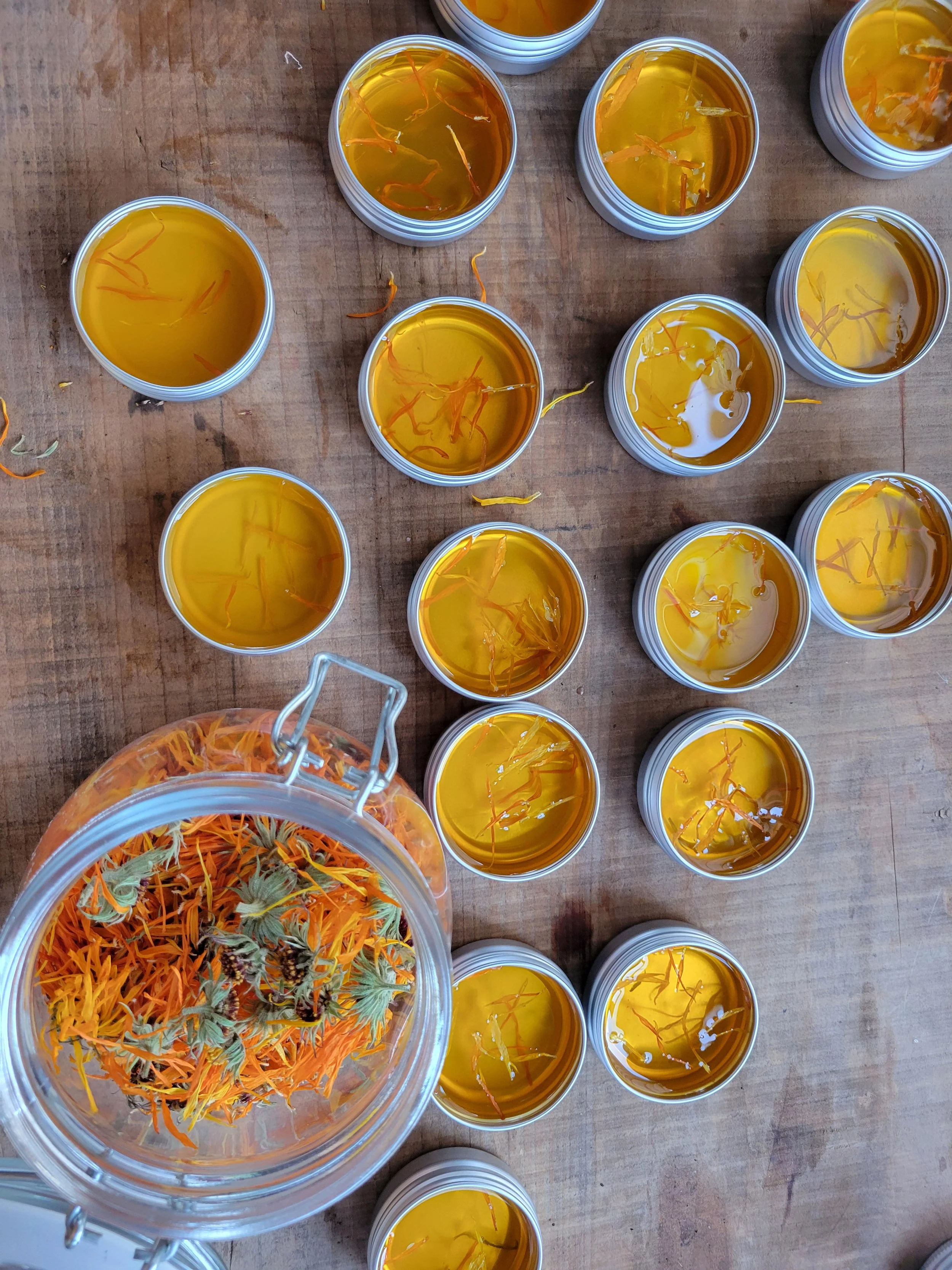 Garden healing balm + herbs of the summer tea blend workshop