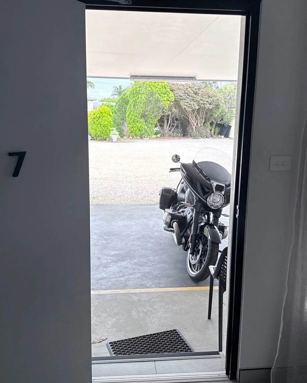 Why do I ride long distances? 

Sydney to Walcha
Sydney to Melbourne via Paynesville
Sydney to Brisbane to name a few!

Every year around October or November I set out on long rides, this time with myself, allows me to think, sometimes just listen to