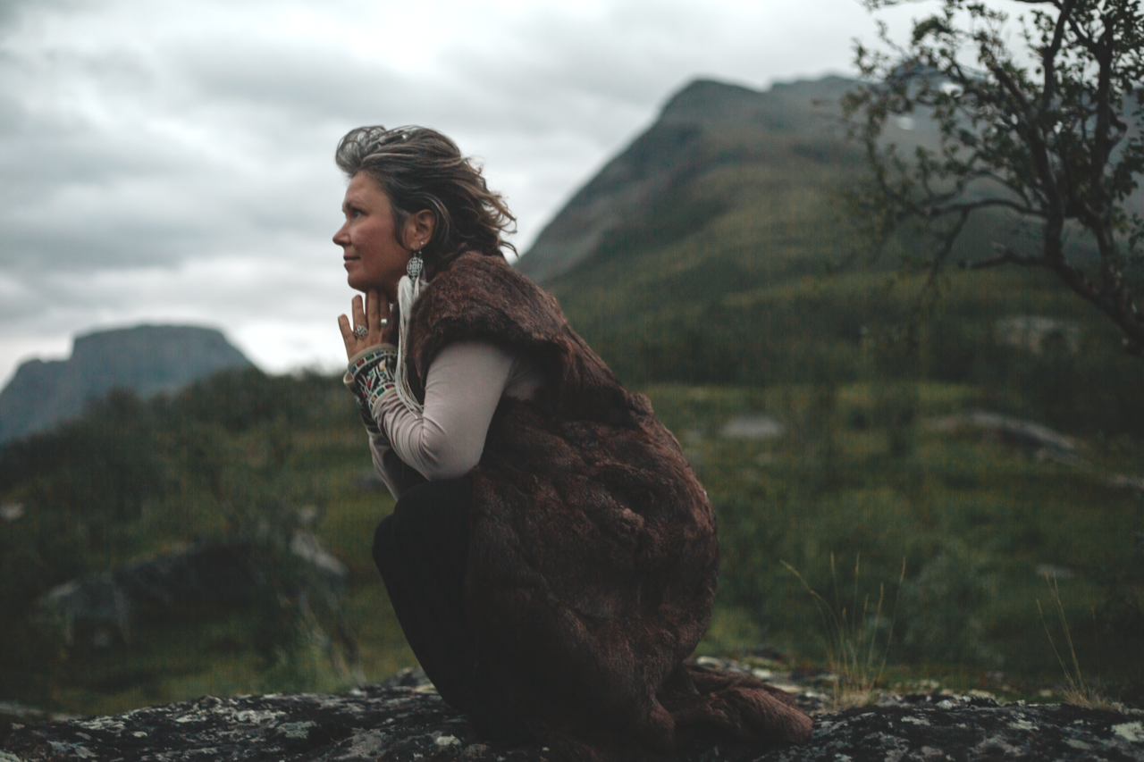 Chloe Rain at the foot of Signaldalen’s sacred mountain, Sápmi