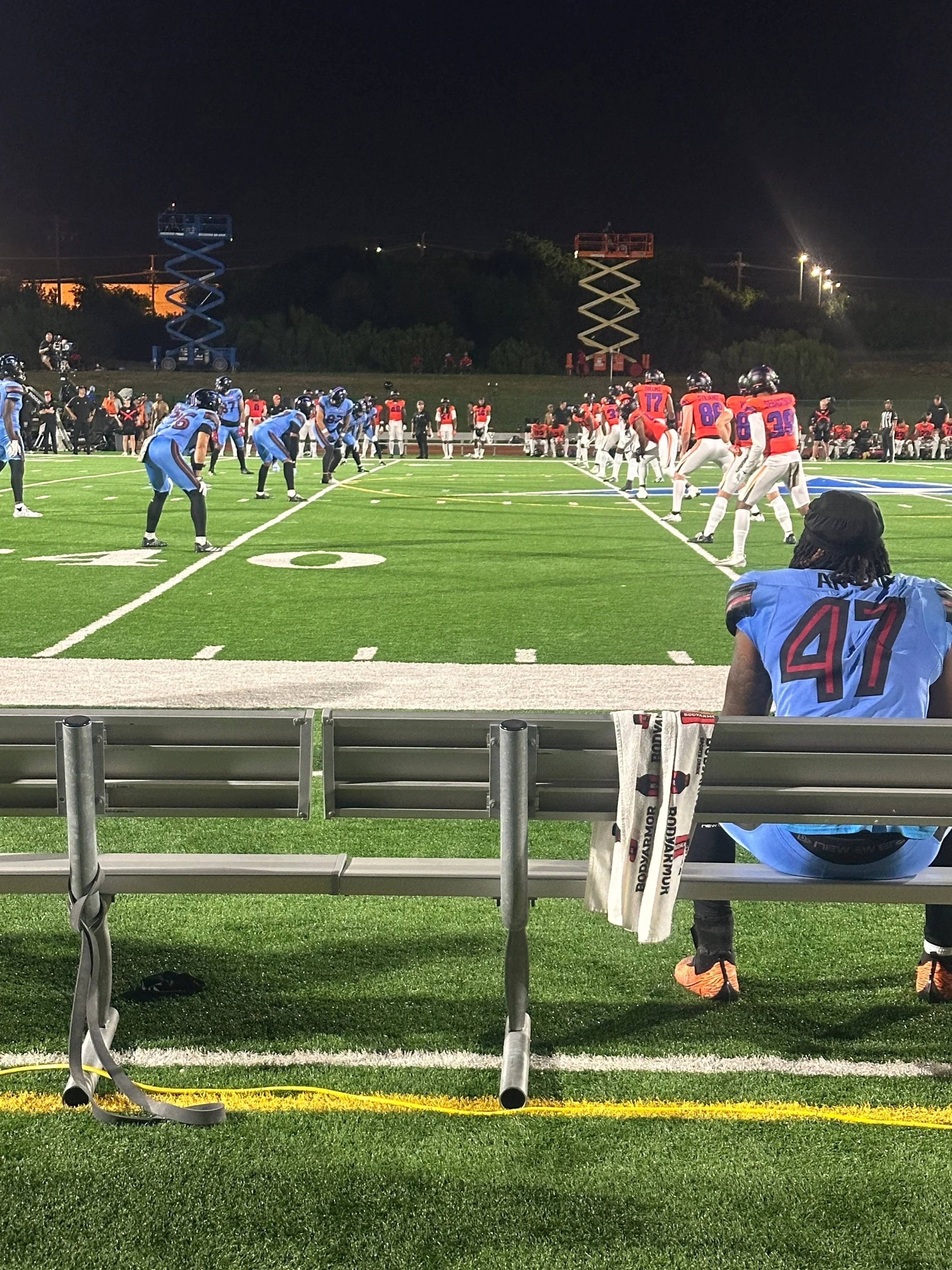 History made at Fort Hood 🇺🇸🏈

Kilowatt Events was proud to partner with Fort Hood and the @ufl to help produce the first-ever professional football game played on a military installation - from game presentation and fan fest experiences to event 