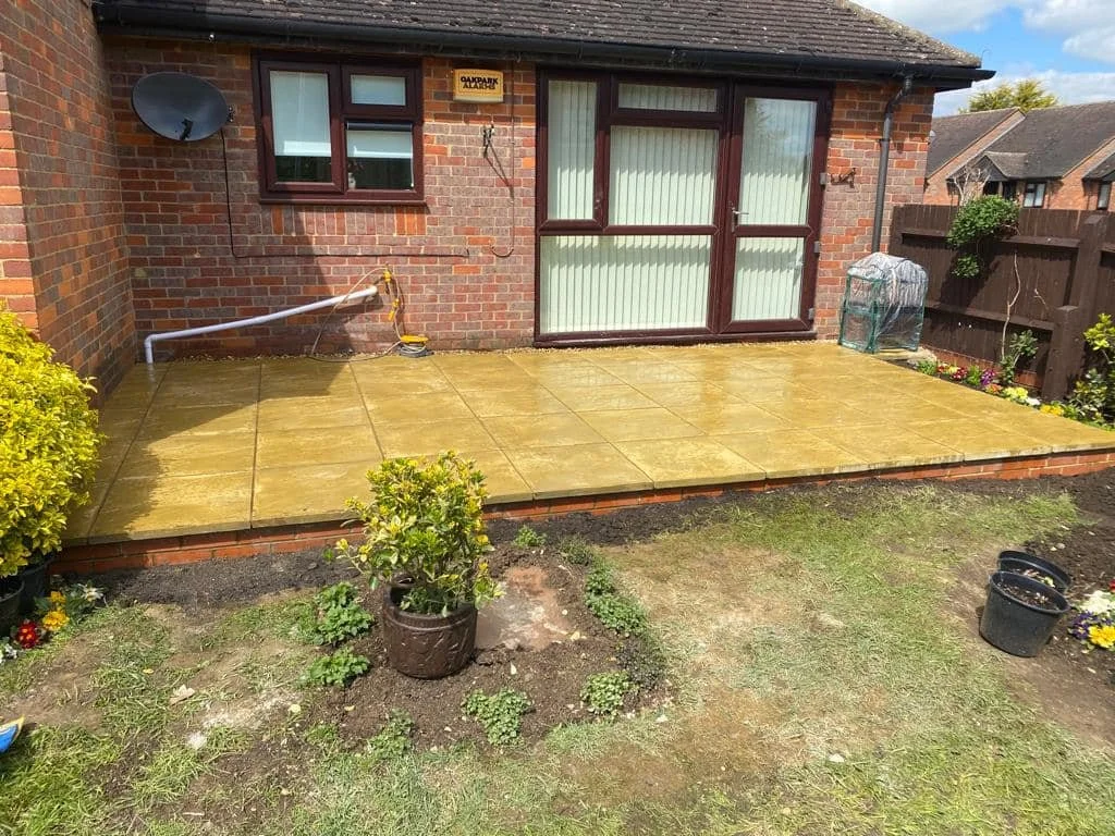 patio1.jpg