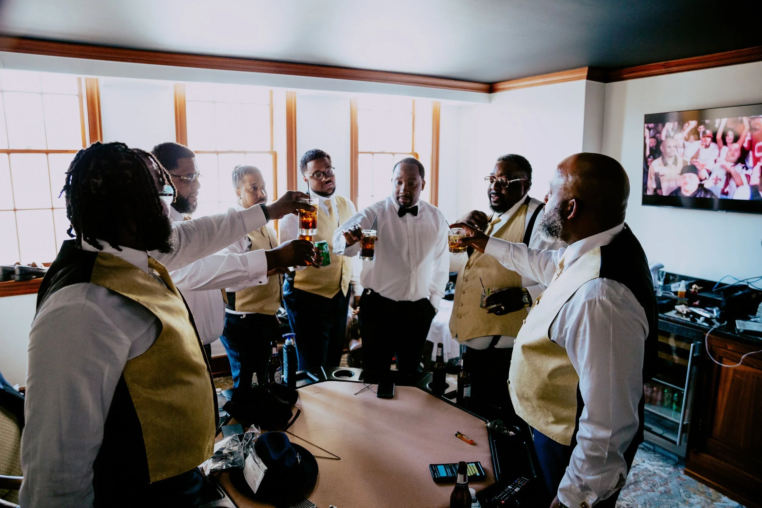 Detroit+Colony+Club+Wedding+_+Detroit+Wedding+Photographer71.webp