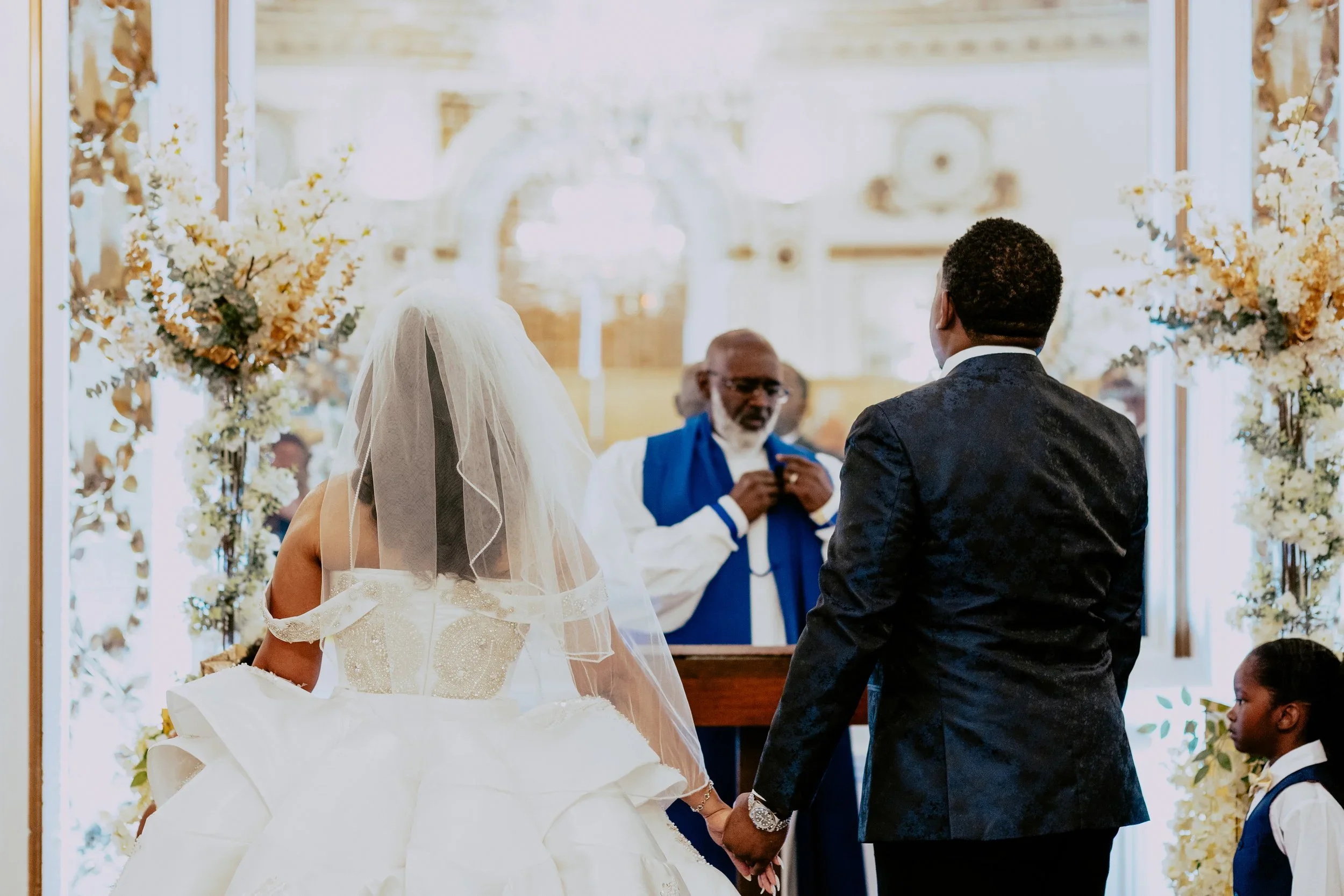 Detroit+Colony+Club+Wedding+_+Detroit+Wedding+Photographer213.webp