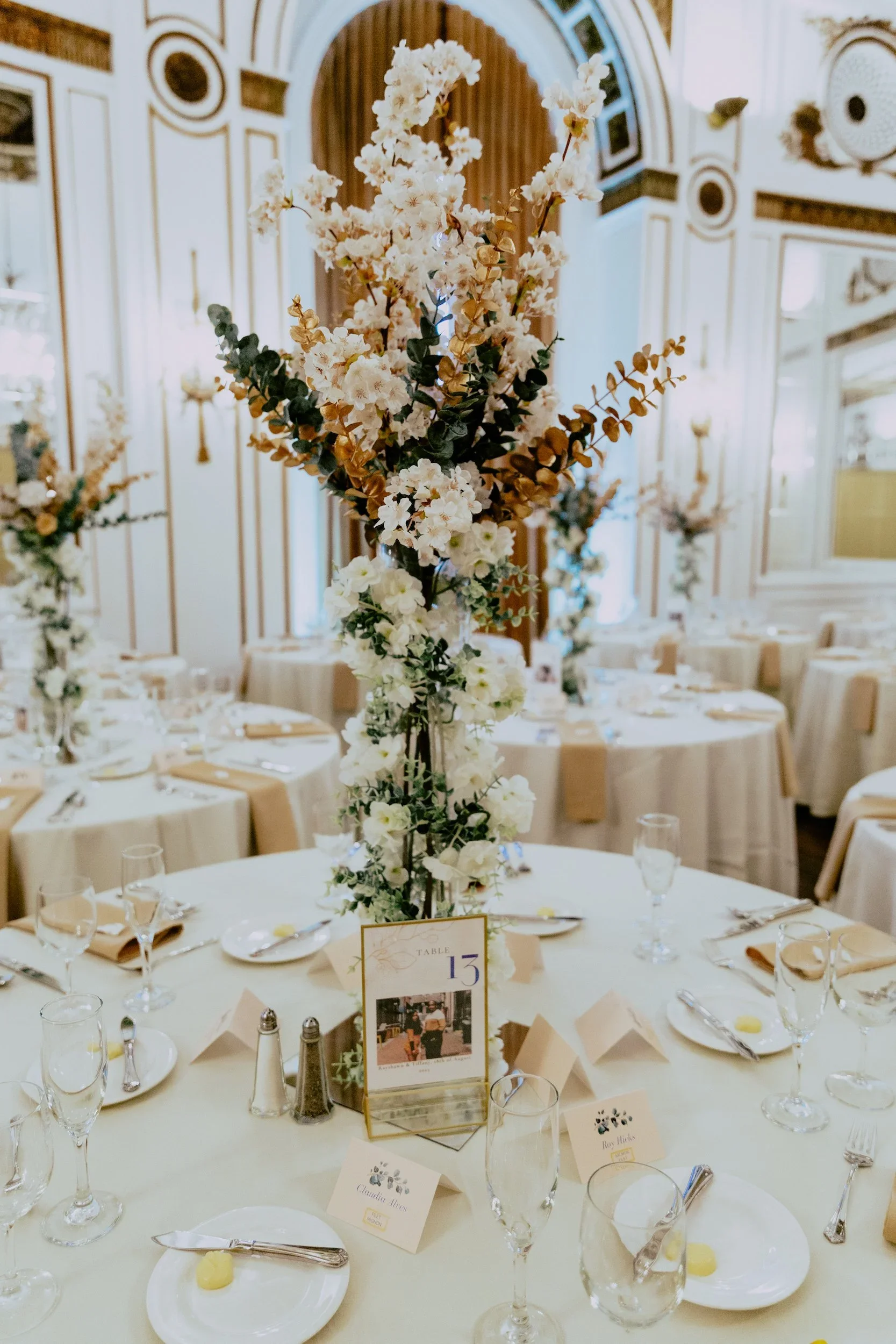 Detroit+Colony+Club+Wedding+_+Detroit+Wedding+Photographer272.webp