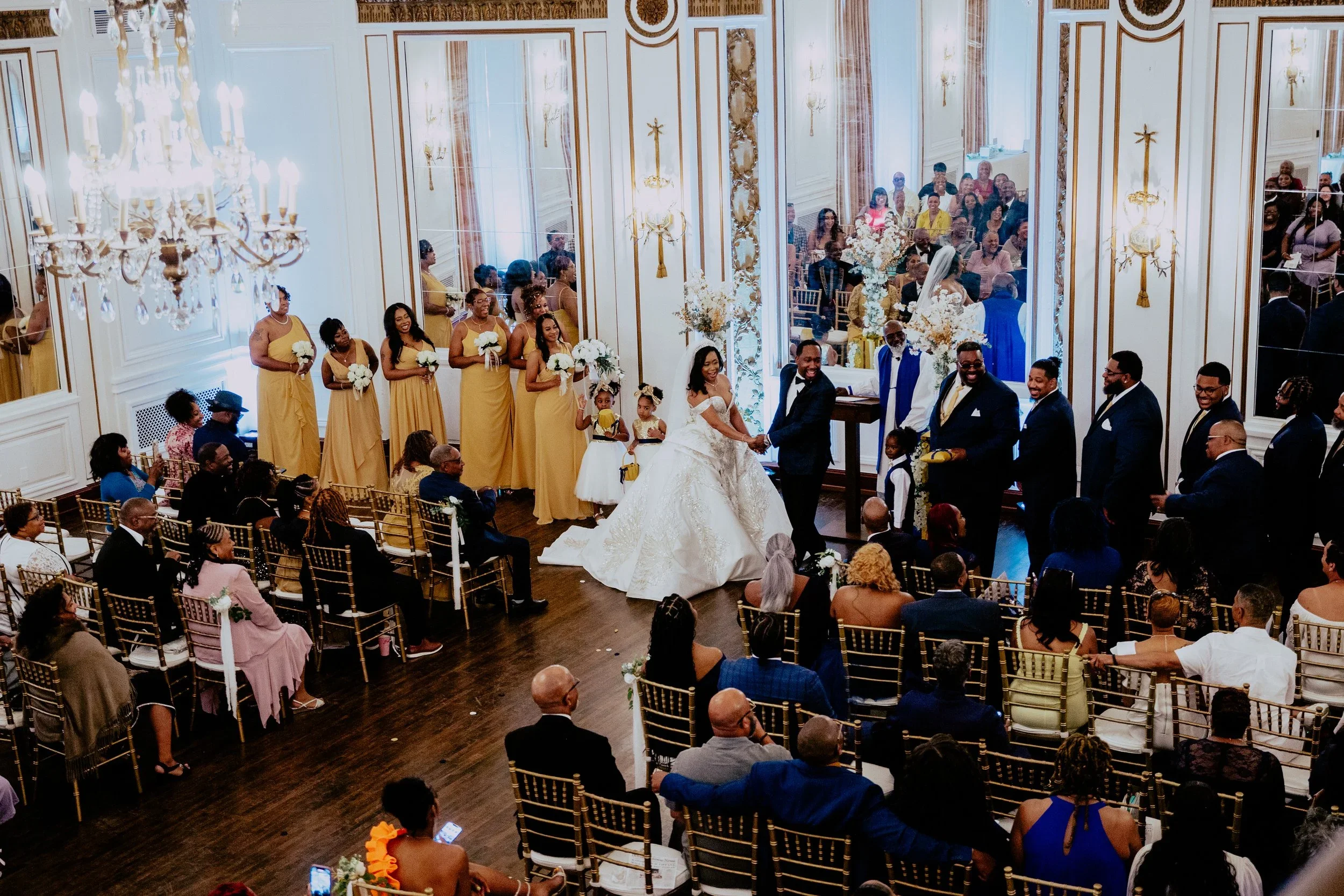 Detroit+Colony+Club+Wedding+_+Detroit+Wedding+Photographer300.webp