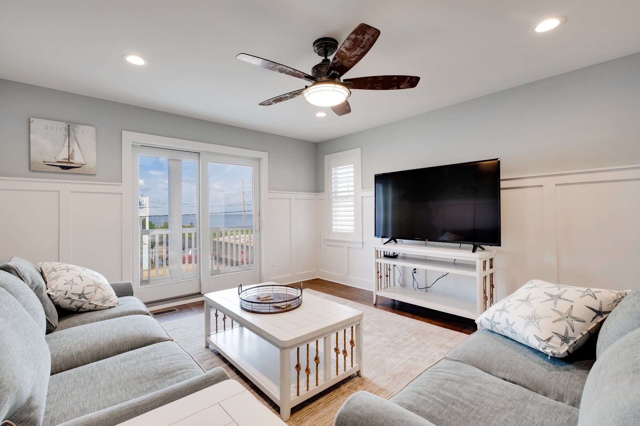 Living Room3.jpeg