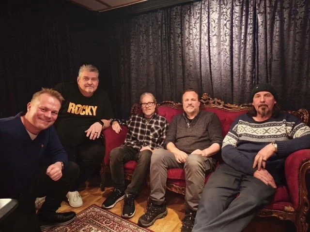 Innspilling i studio av Hansemanns nye musikk på Norwegian Sound i Mjøndalen 24.02.2025 med (fra venstre) Endre Christensen, Hansemann, Tor Hauge, Steff Nevers, Finn Tore Tokle